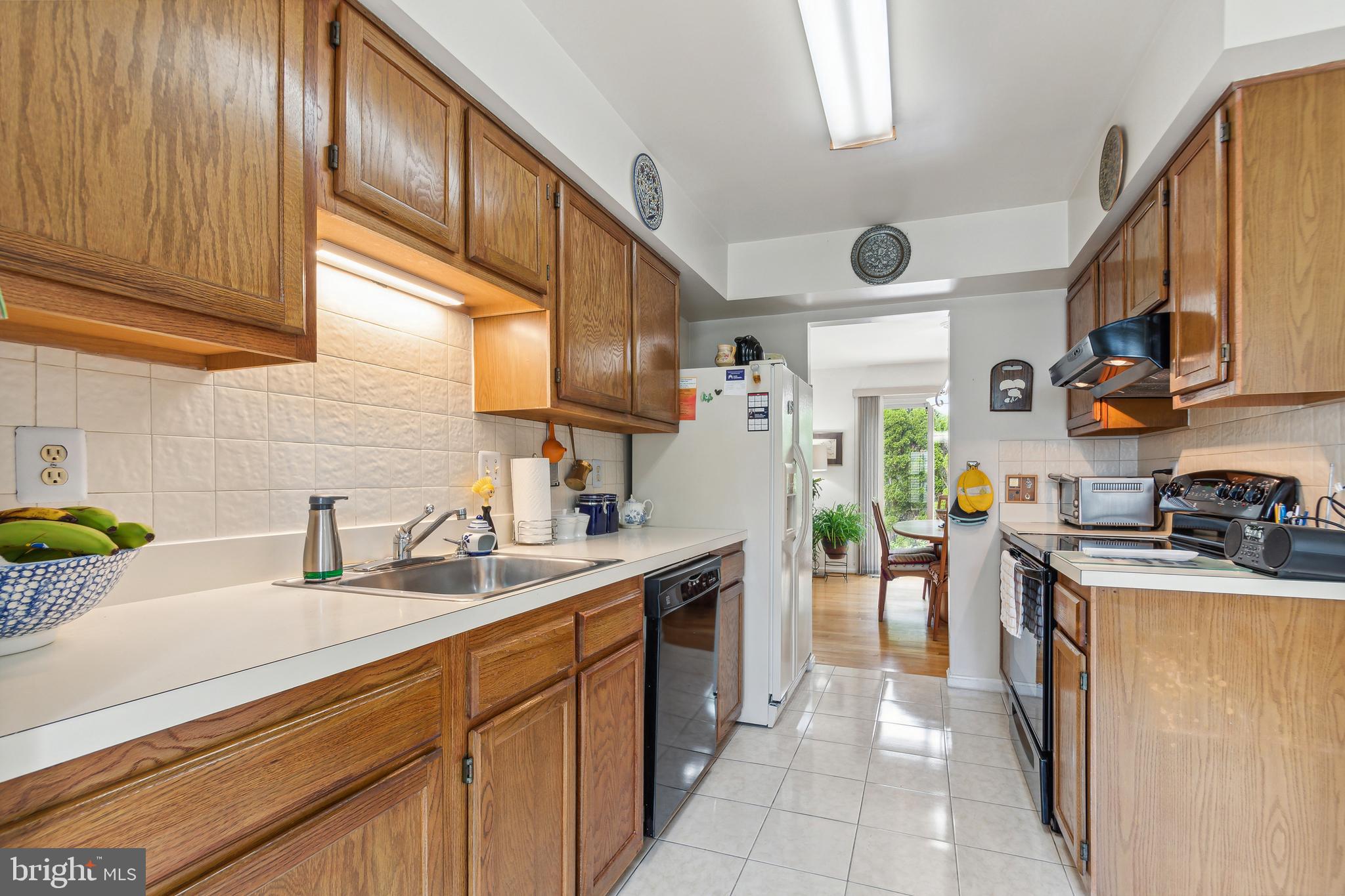 LONGMEAD CROSSING - Residential