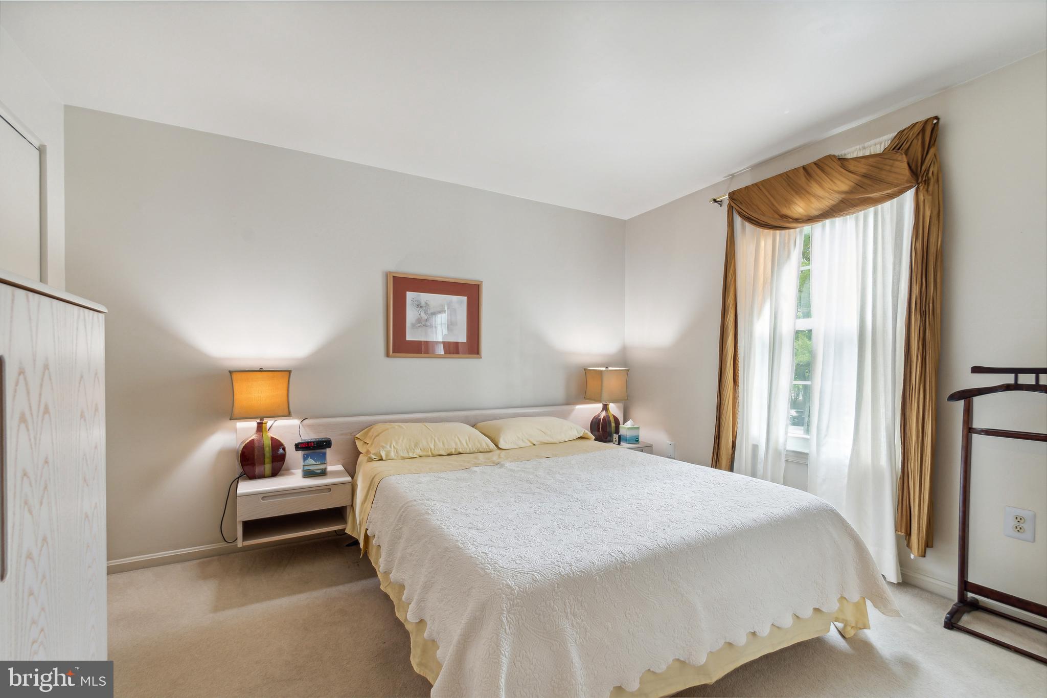 LONGMEAD CROSSING - Residential