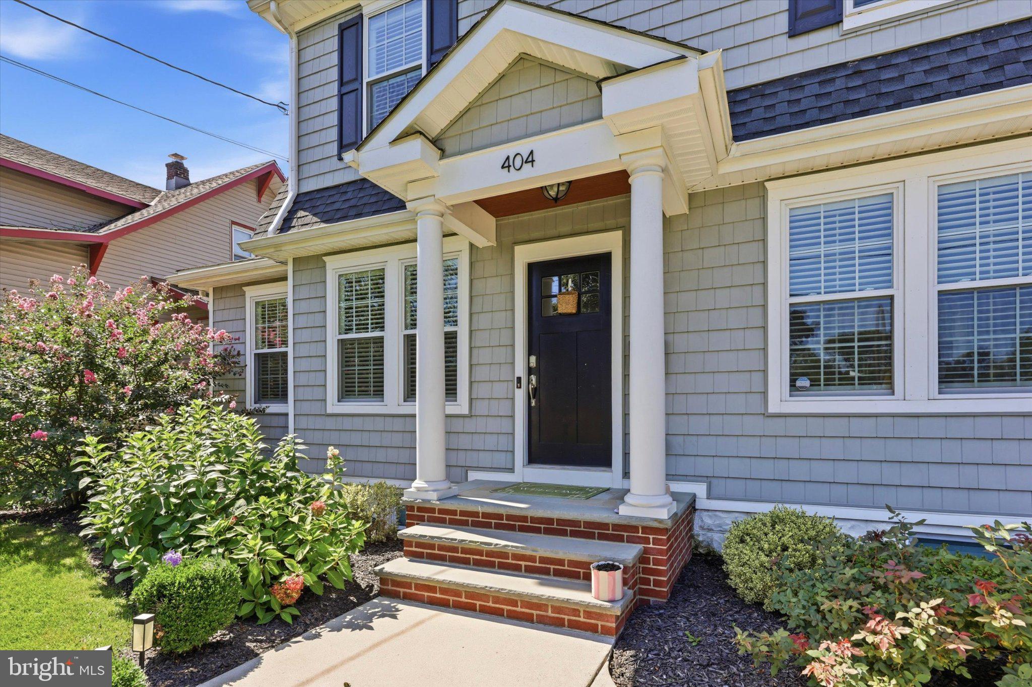 404 2ND AVENUE
