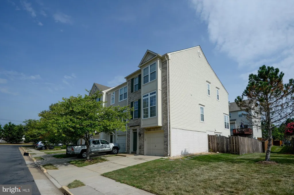 14638 Thera Way, Centreville, VA 20120