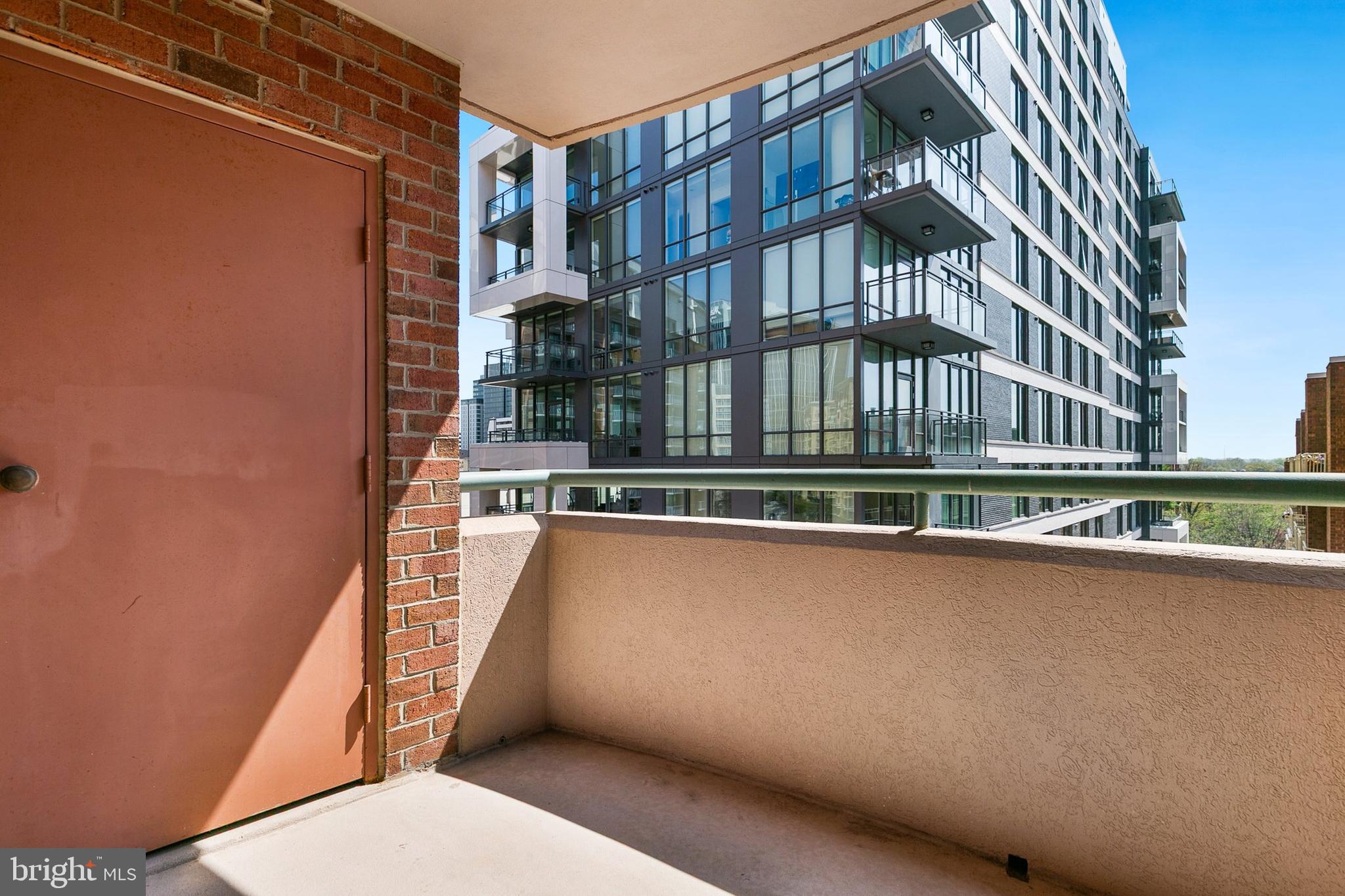 THE CHRISTOPHER - Residential