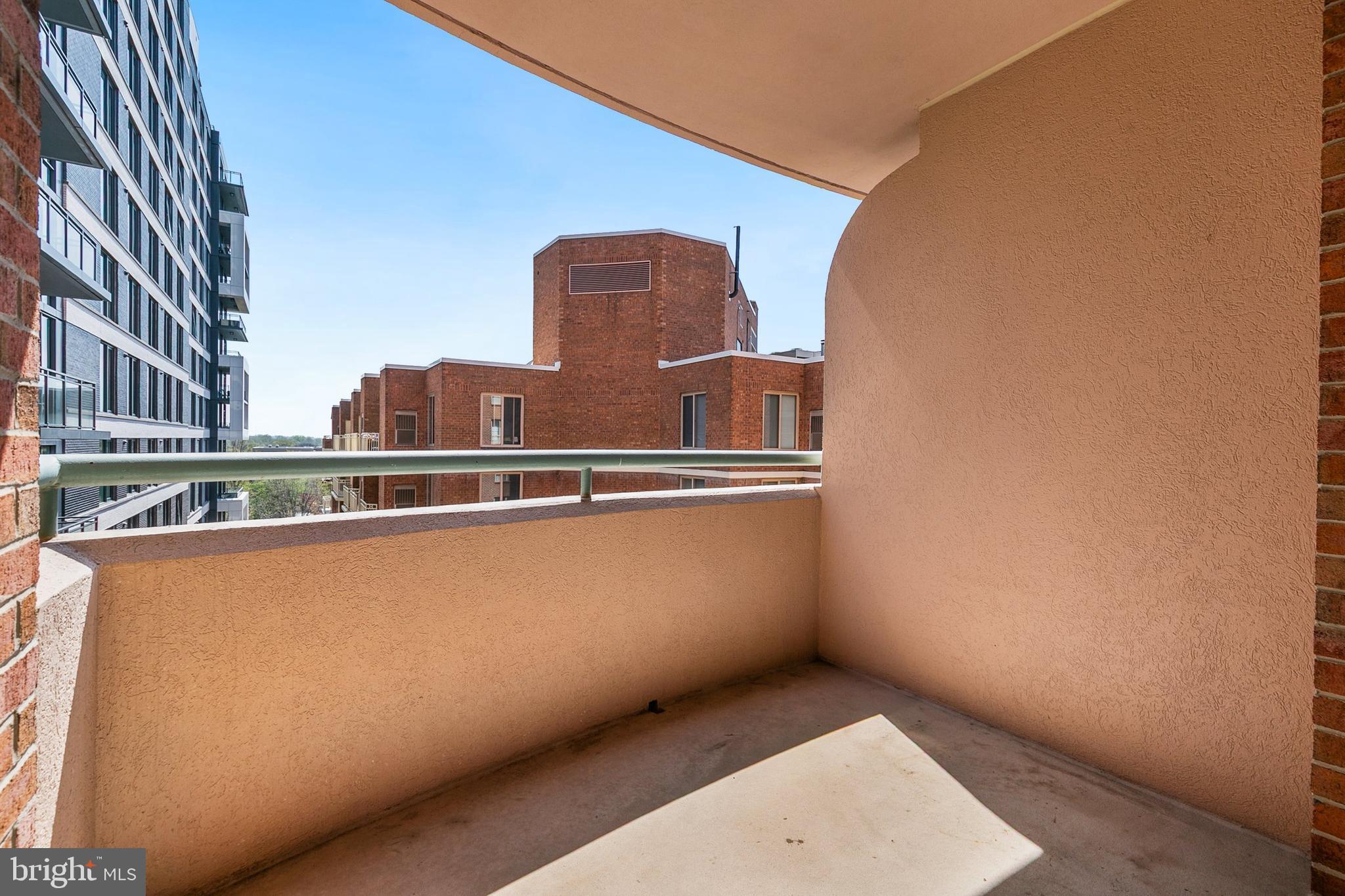 THE CHRISTOPHER - Residential