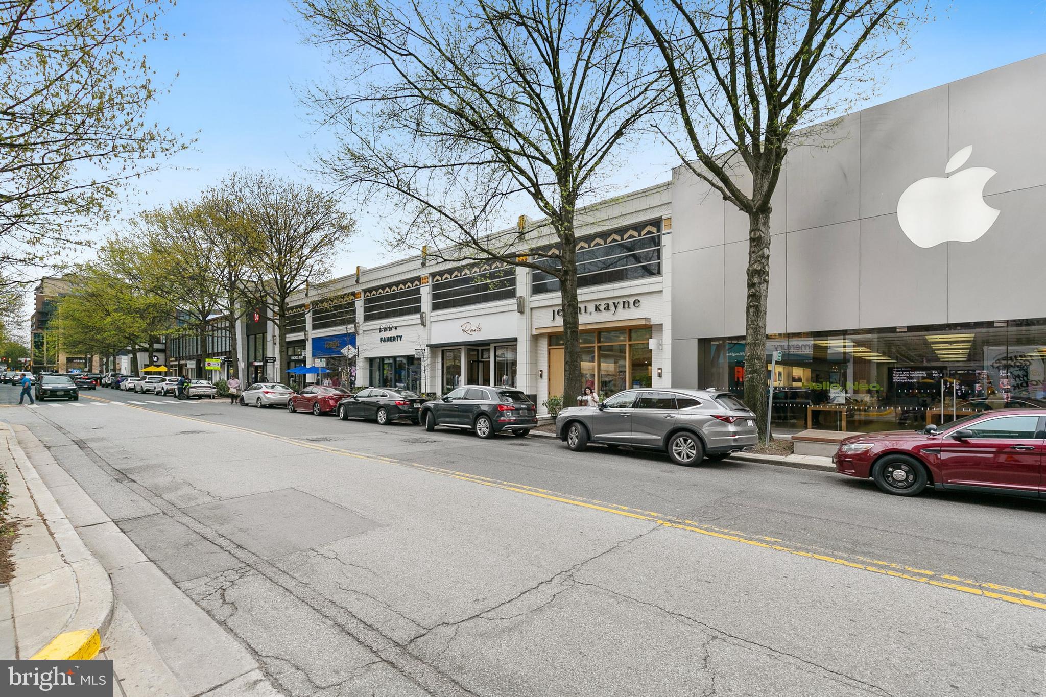 THE CHRISTOPHER - Residential