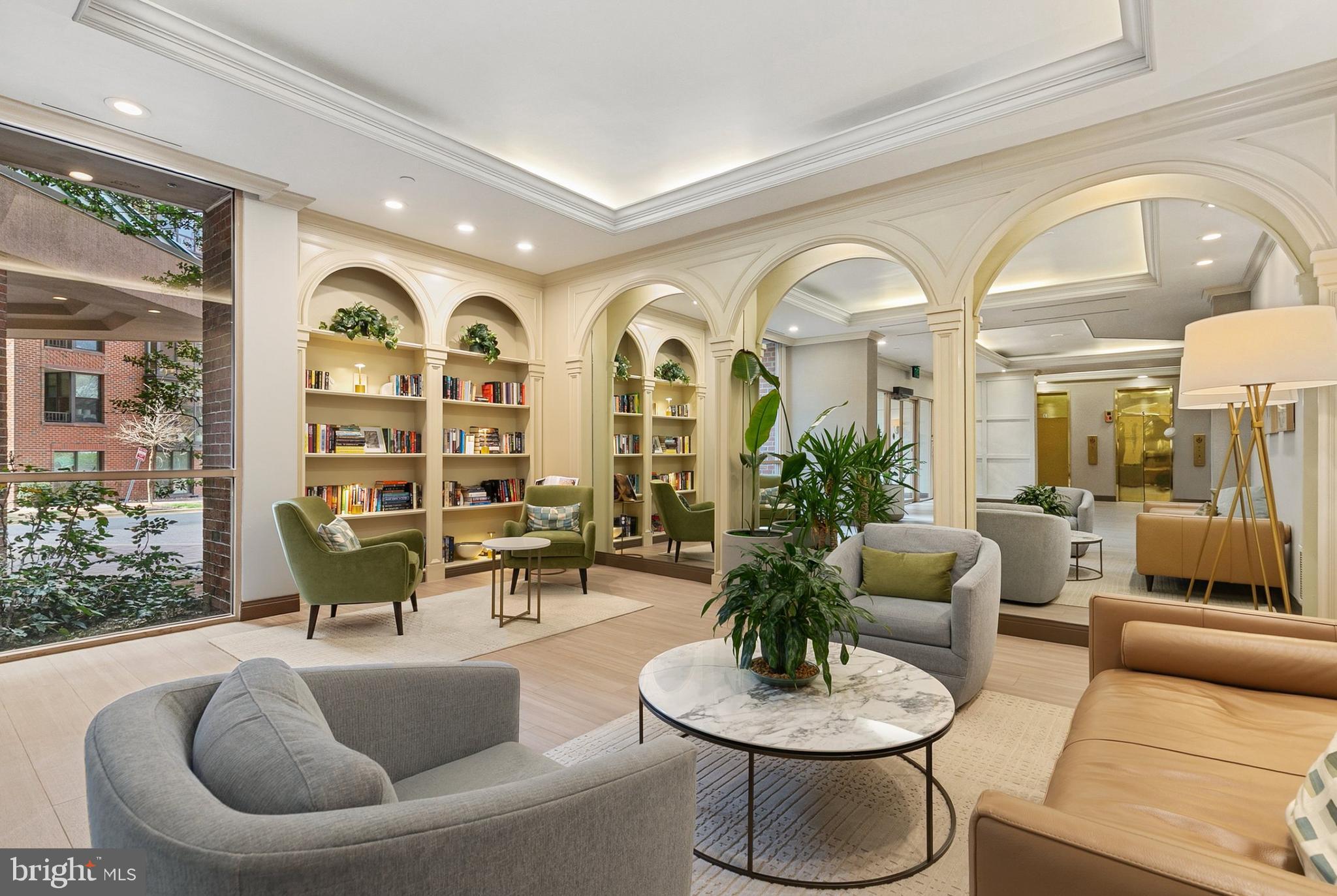 THE CHRISTOPHER - Residential