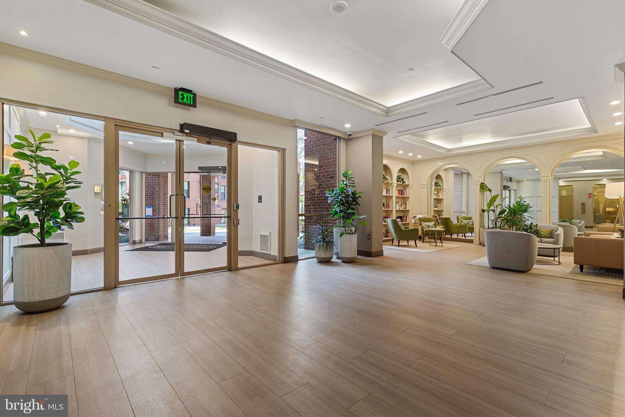 THE CHRISTOPHER - Residential