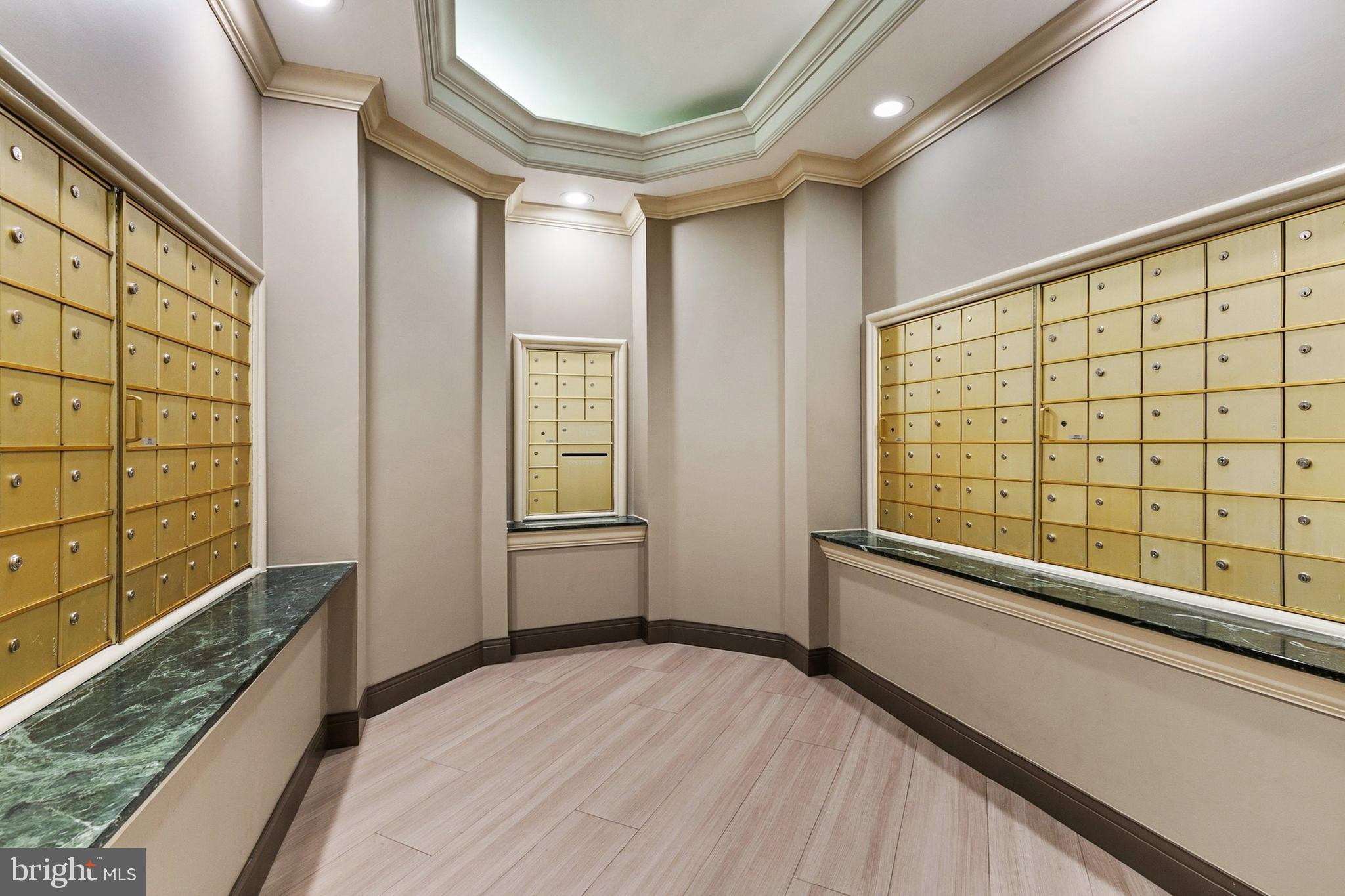 THE CHRISTOPHER - Residential