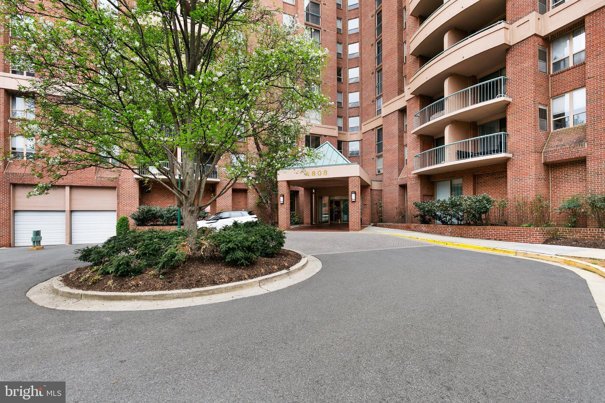 THE CHRISTOPHER - Residential