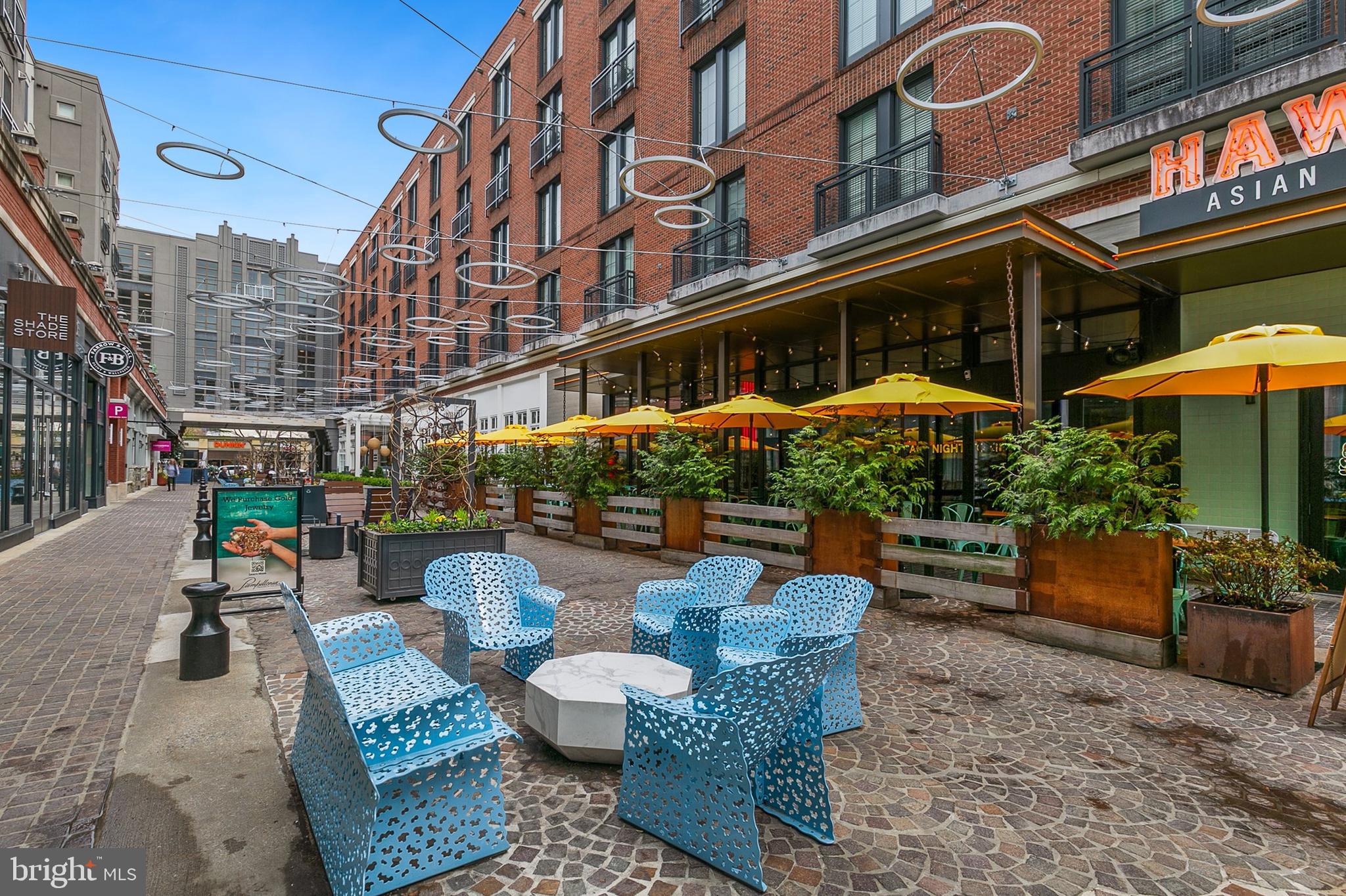 THE CHRISTOPHER - Residential