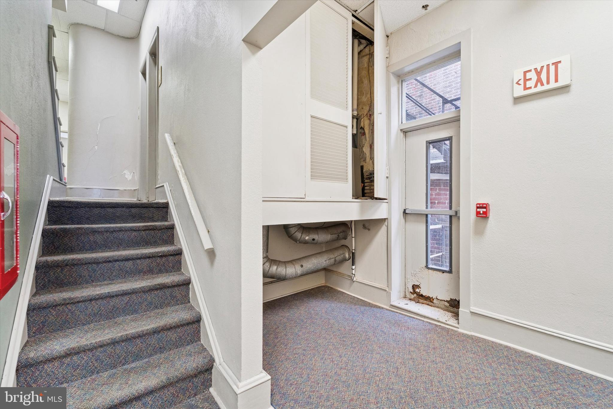 RITTENHOUSE SQUARE - Residential Income