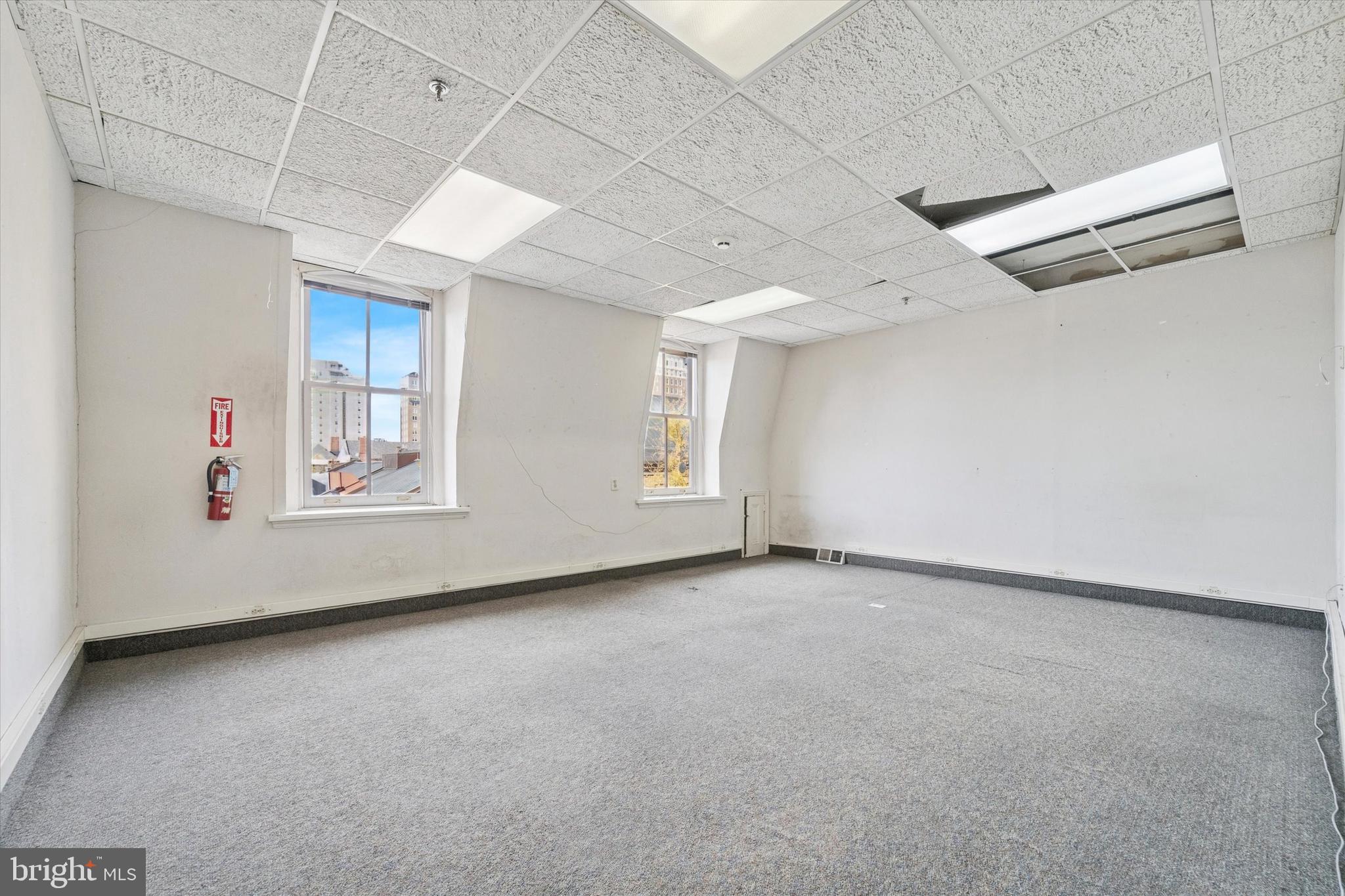 RITTENHOUSE SQUARE - Residential Income