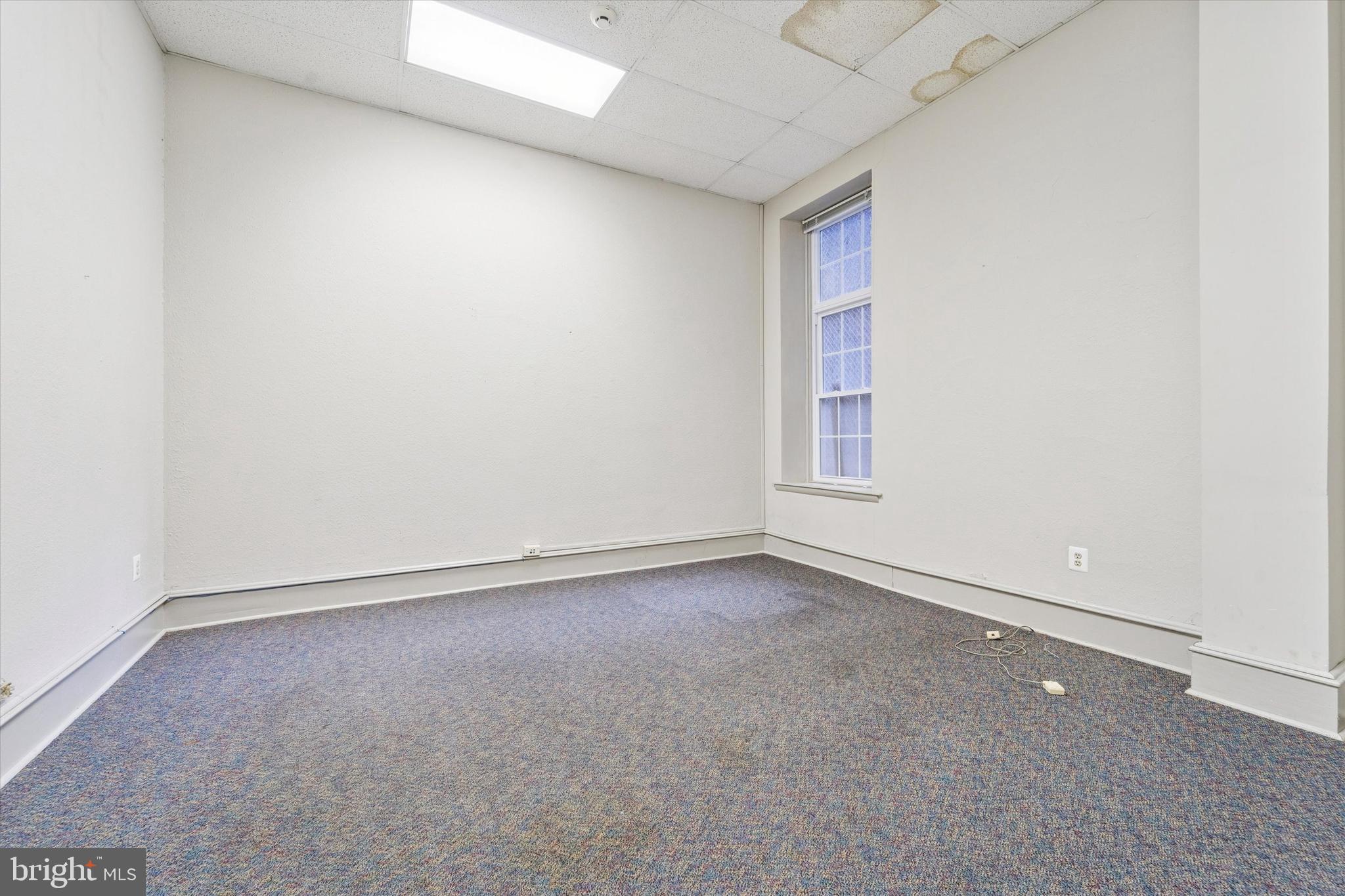 RITTENHOUSE SQUARE - Residential Income