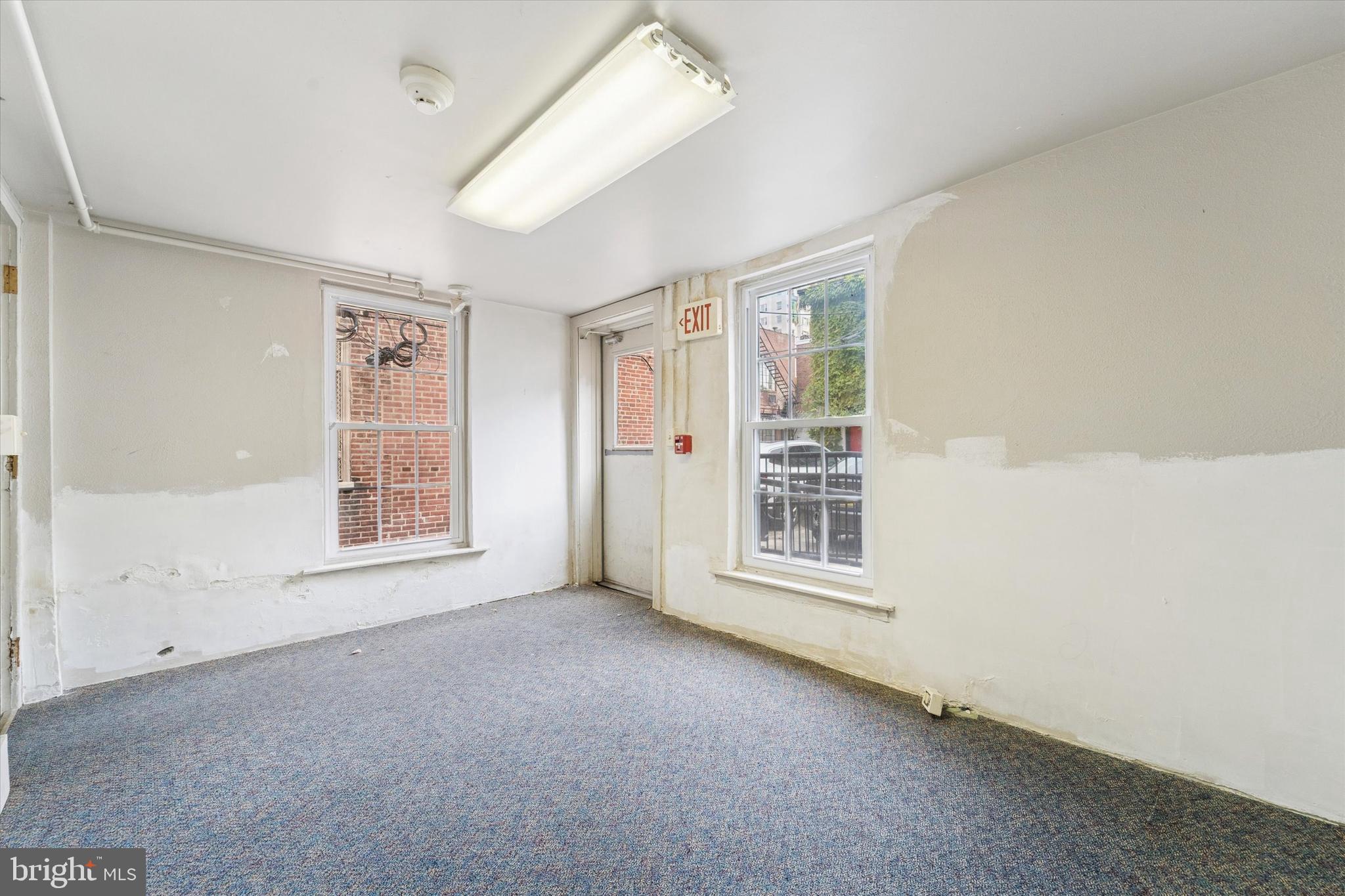 RITTENHOUSE SQUARE - Residential Income