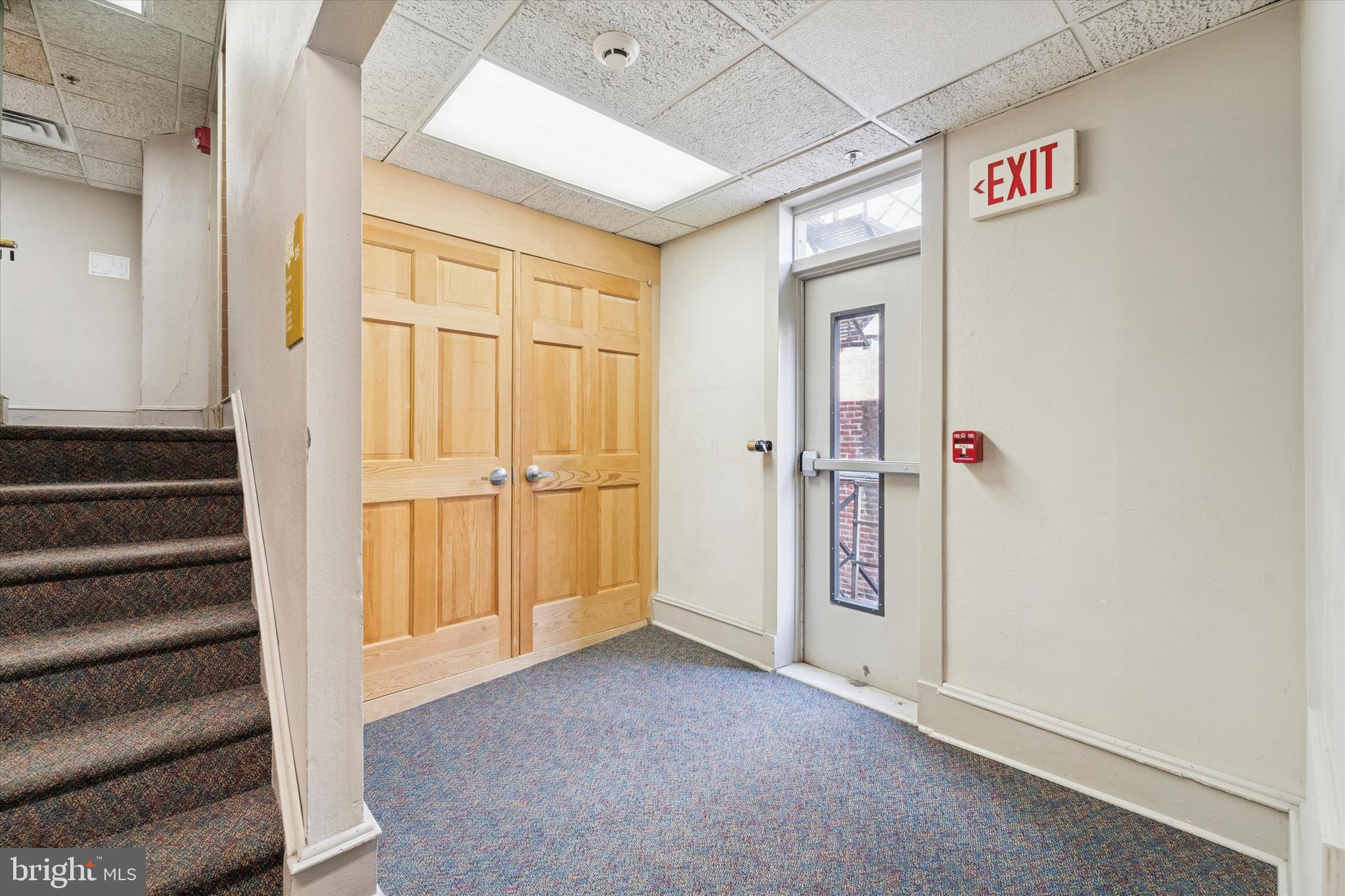 RITTENHOUSE SQUARE - Residential Income