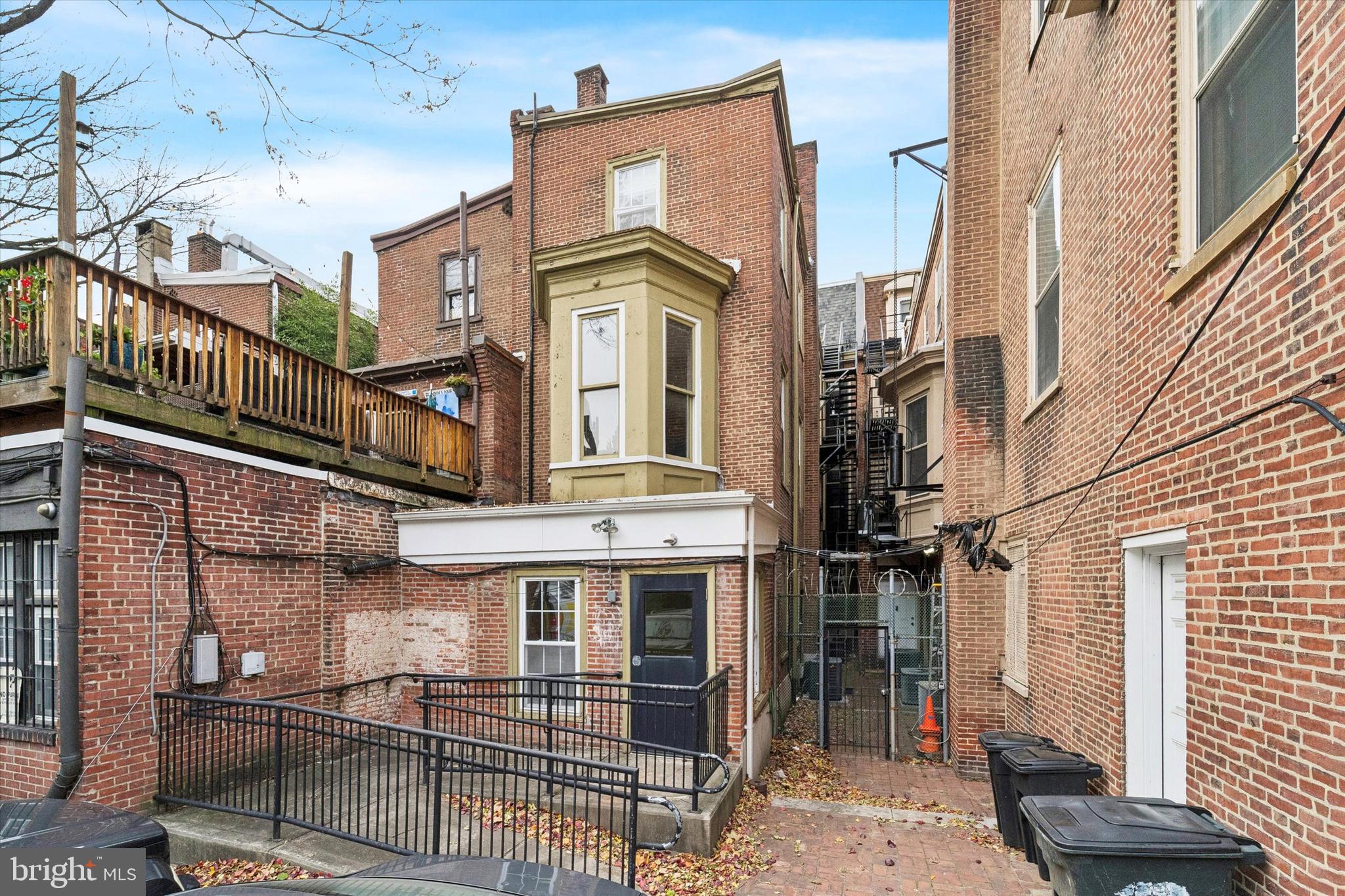 RITTENHOUSE SQUARE - Residential Income