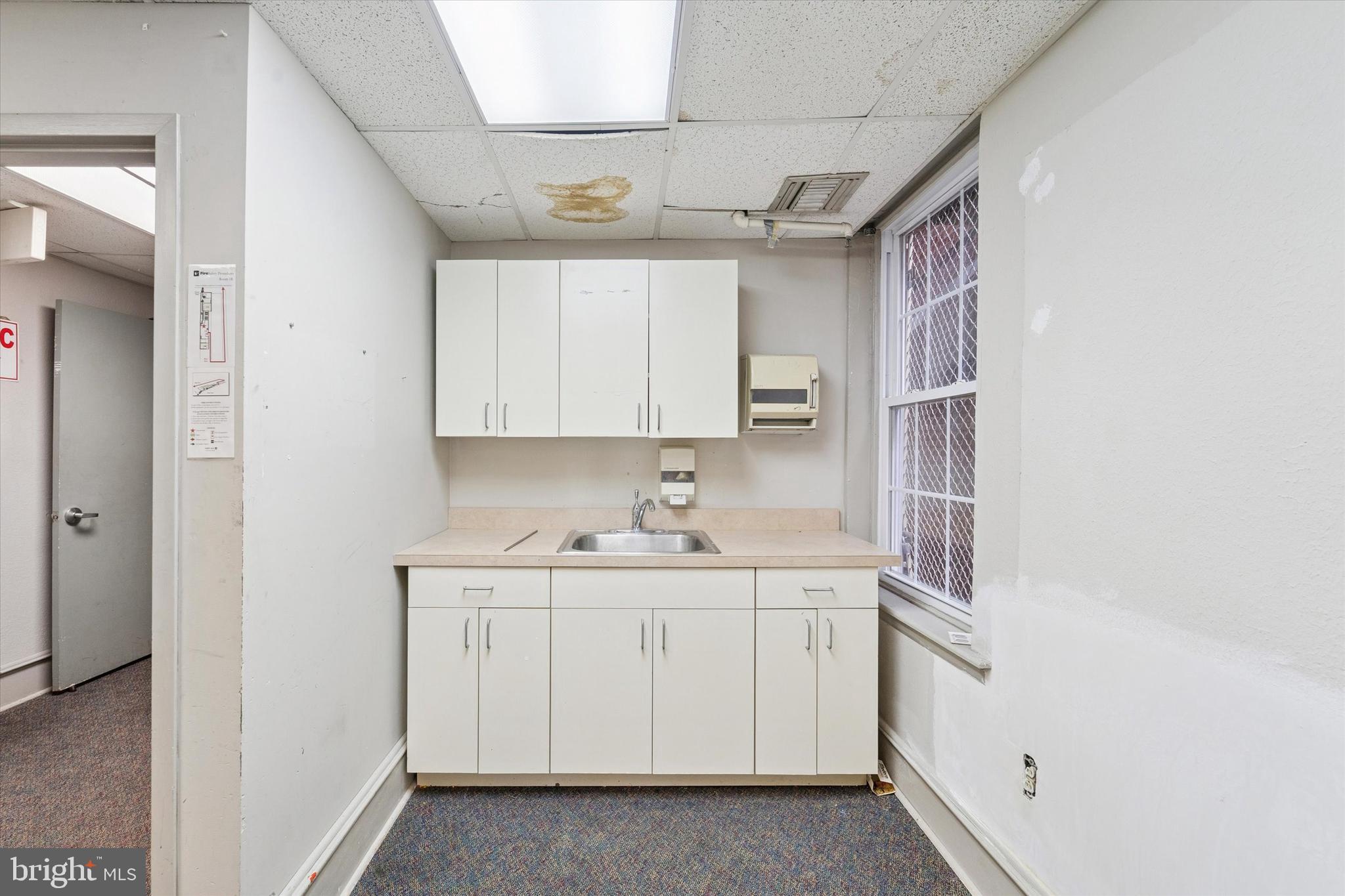 RITTENHOUSE SQUARE - Residential Income