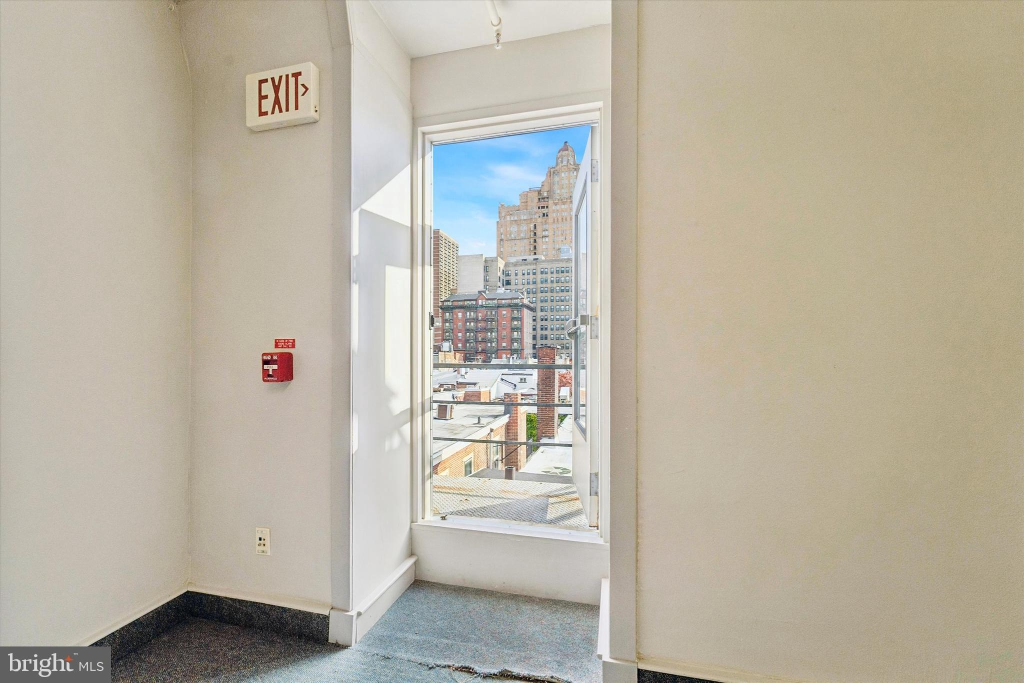 RITTENHOUSE SQUARE - Residential Income