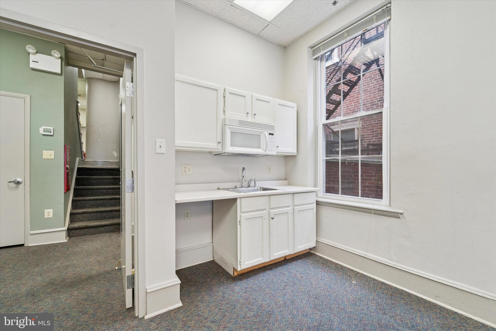 RITTENHOUSE SQUARE - Residential Income