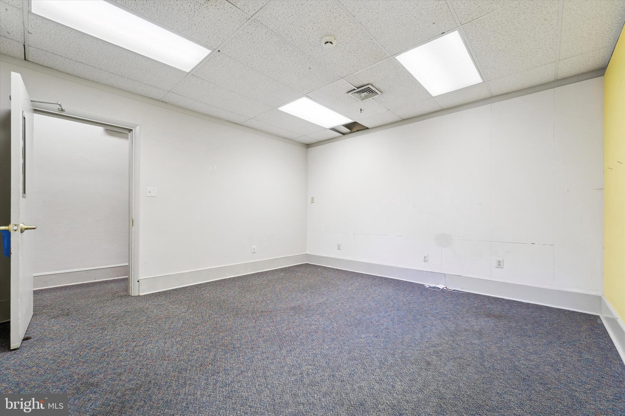 RITTENHOUSE SQUARE - Residential Income