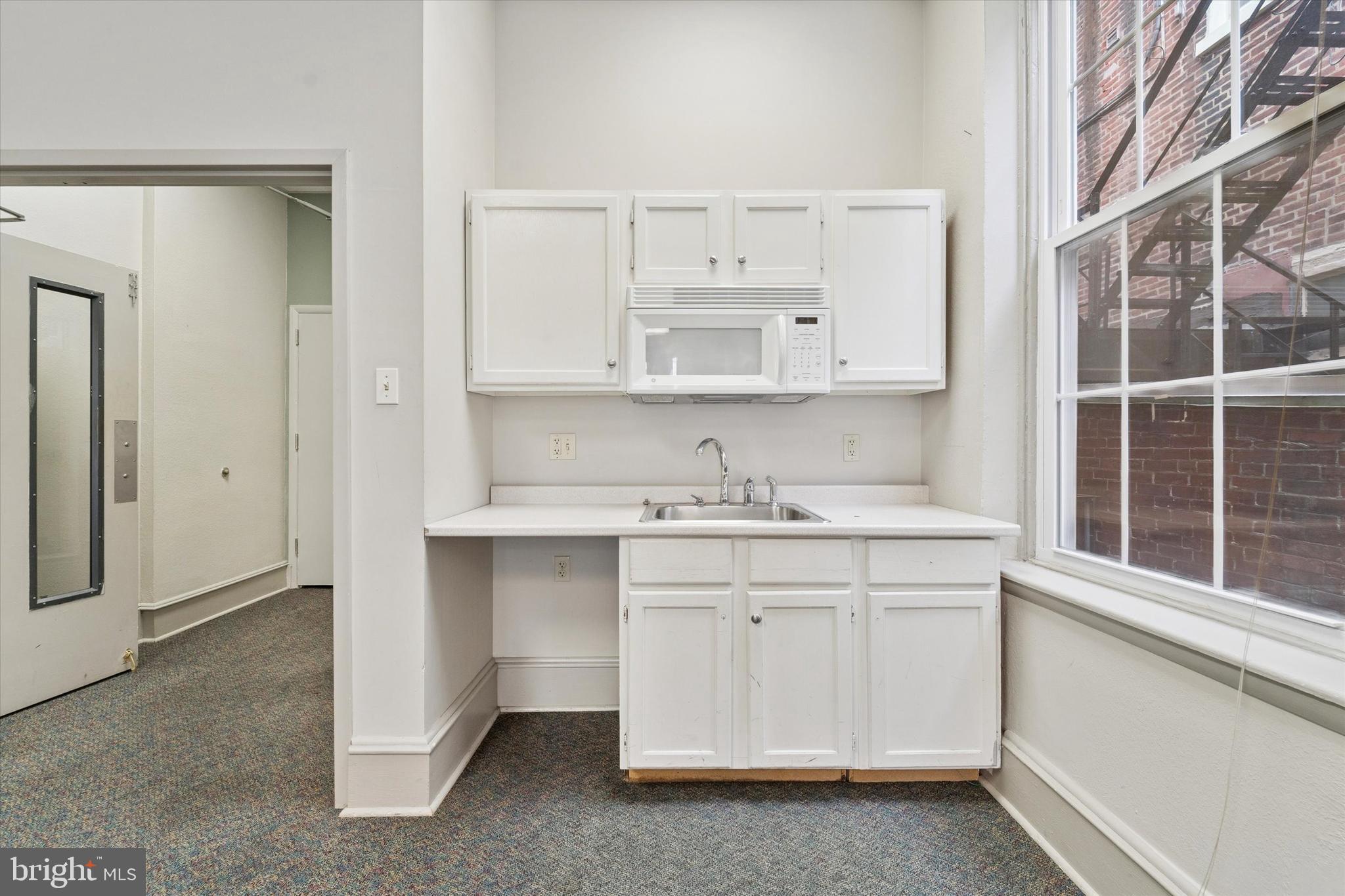 RITTENHOUSE SQUARE - Residential Income