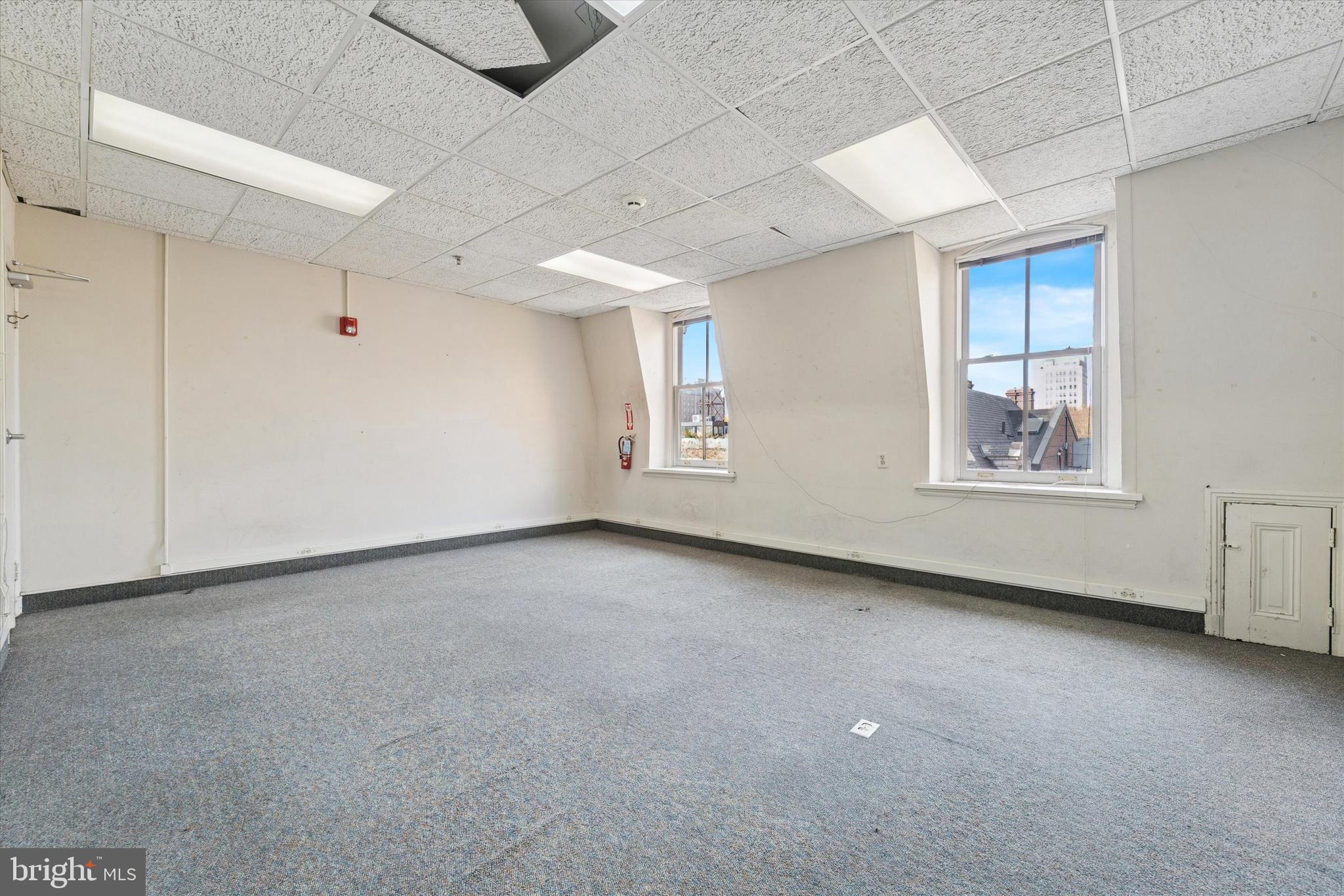 RITTENHOUSE SQUARE - Residential Income