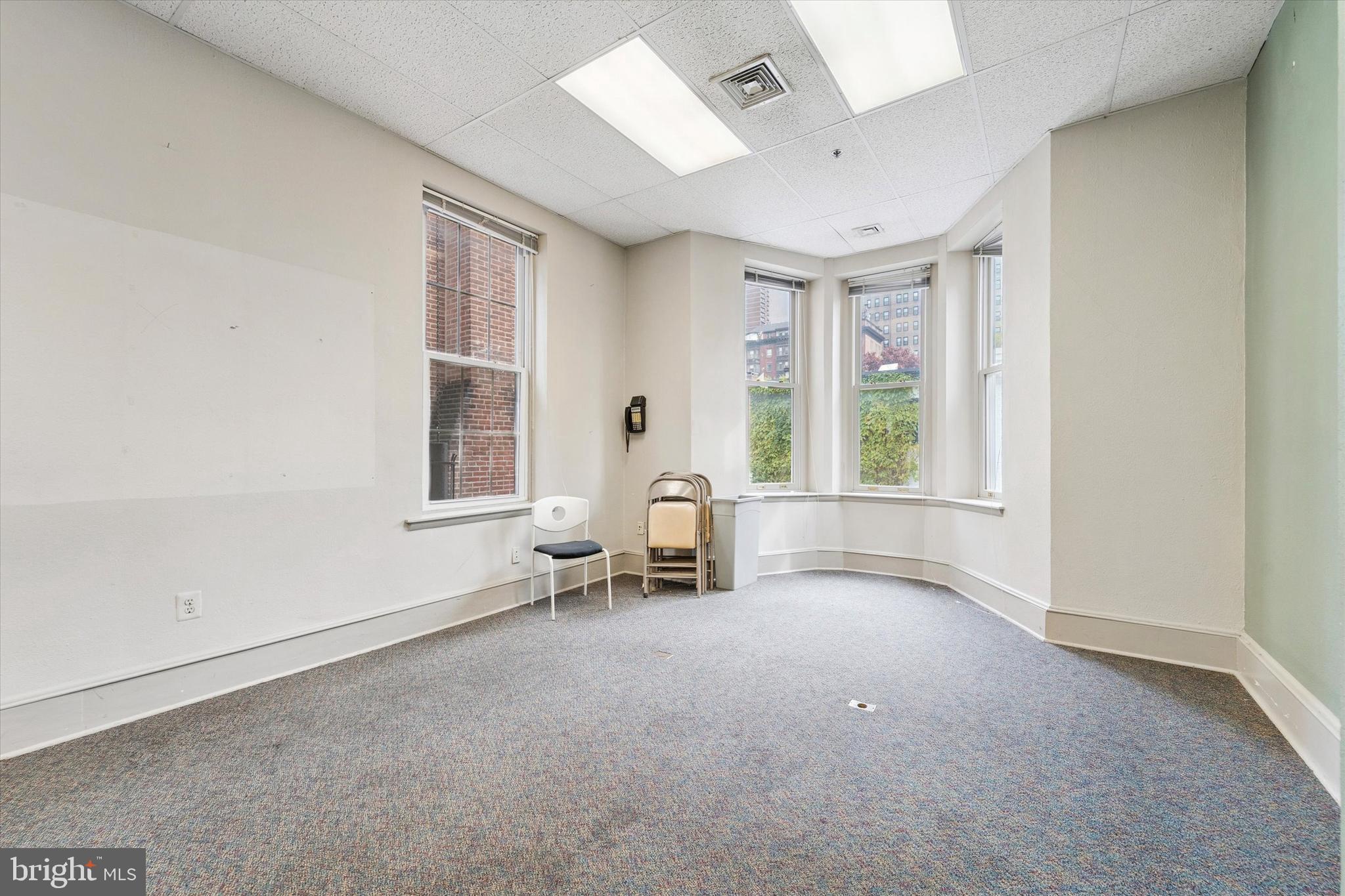 RITTENHOUSE SQUARE - Residential Income