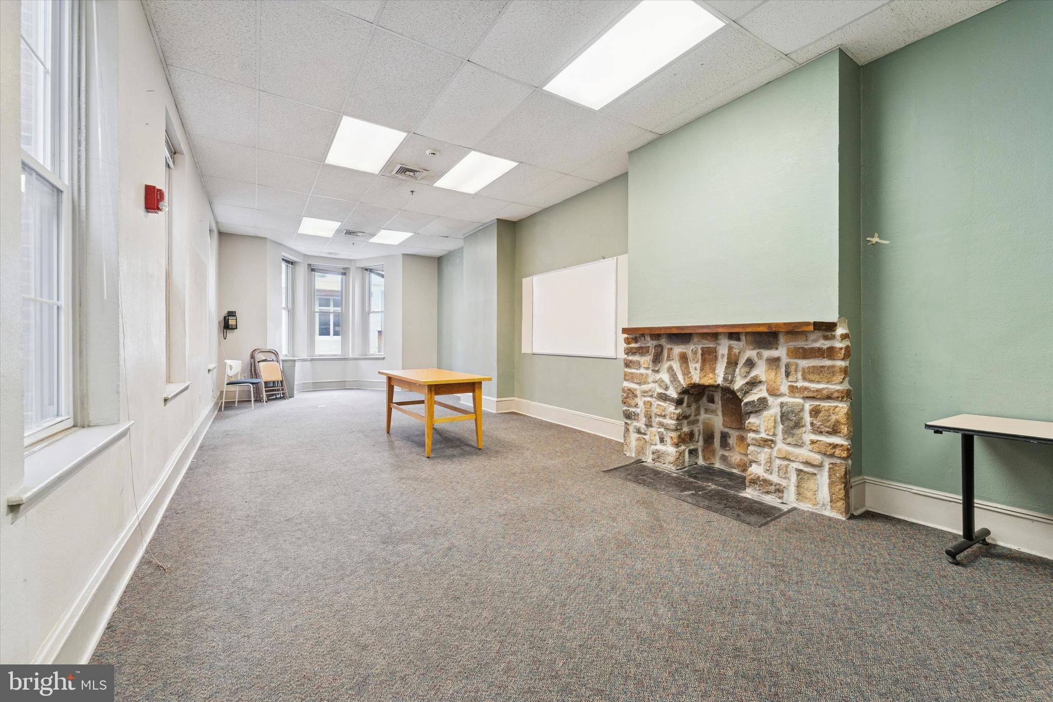 RITTENHOUSE SQUARE - Residential Income