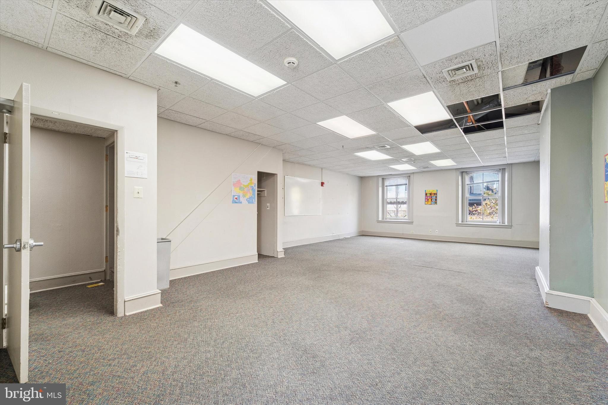 RITTENHOUSE SQUARE - Residential Income