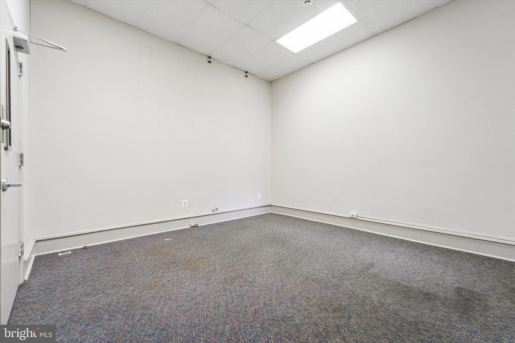 RITTENHOUSE SQUARE - Residential Income