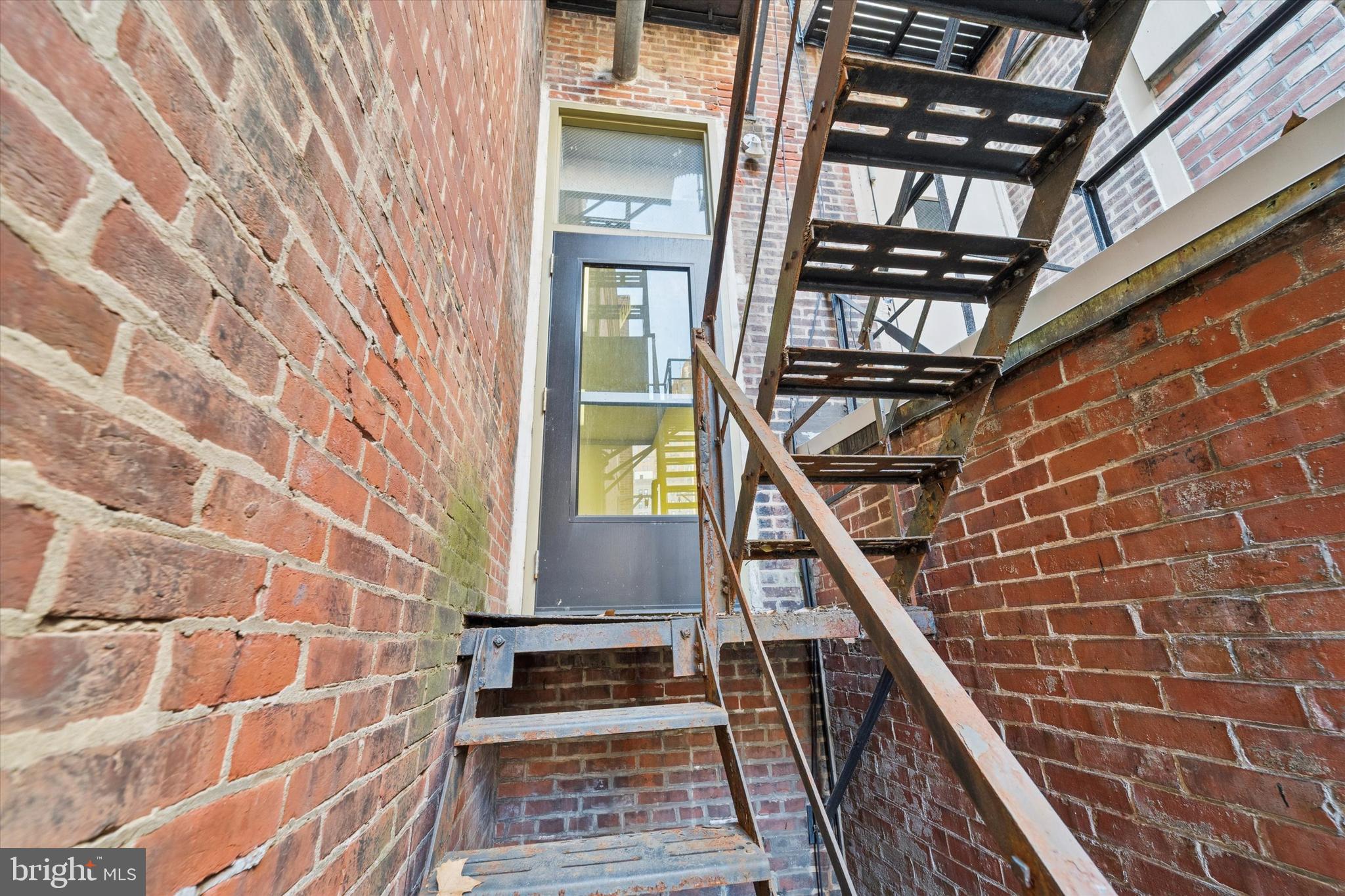 RITTENHOUSE SQUARE - Residential Income