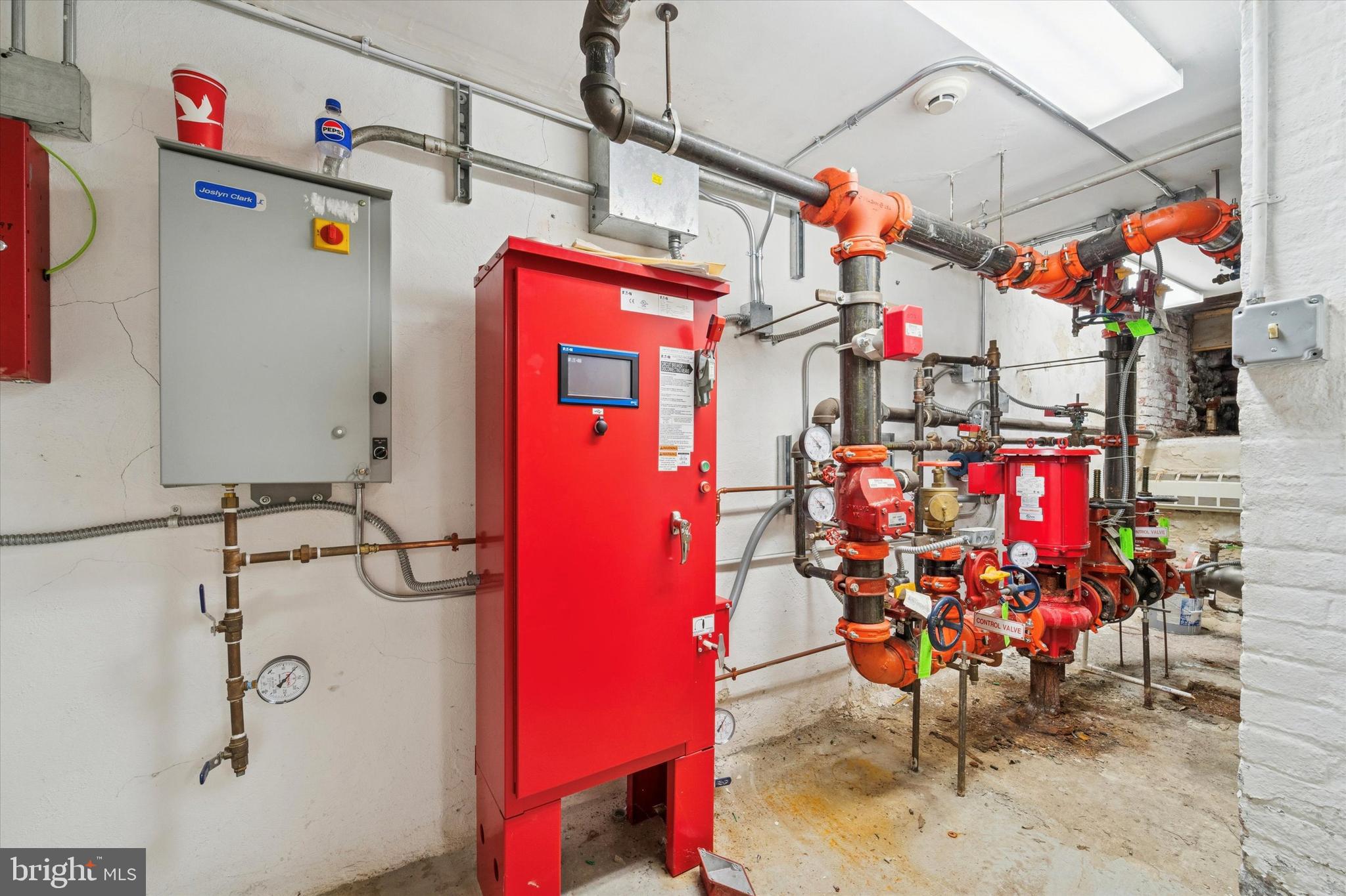 RITTENHOUSE SQUARE - Residential Income