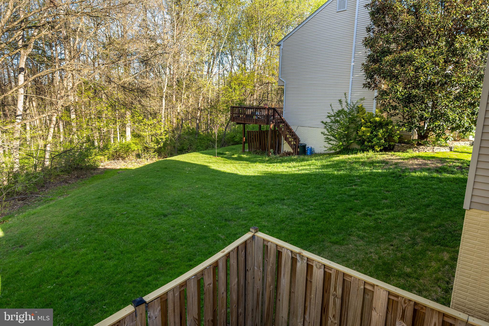 LONDON TOWNE - Residential