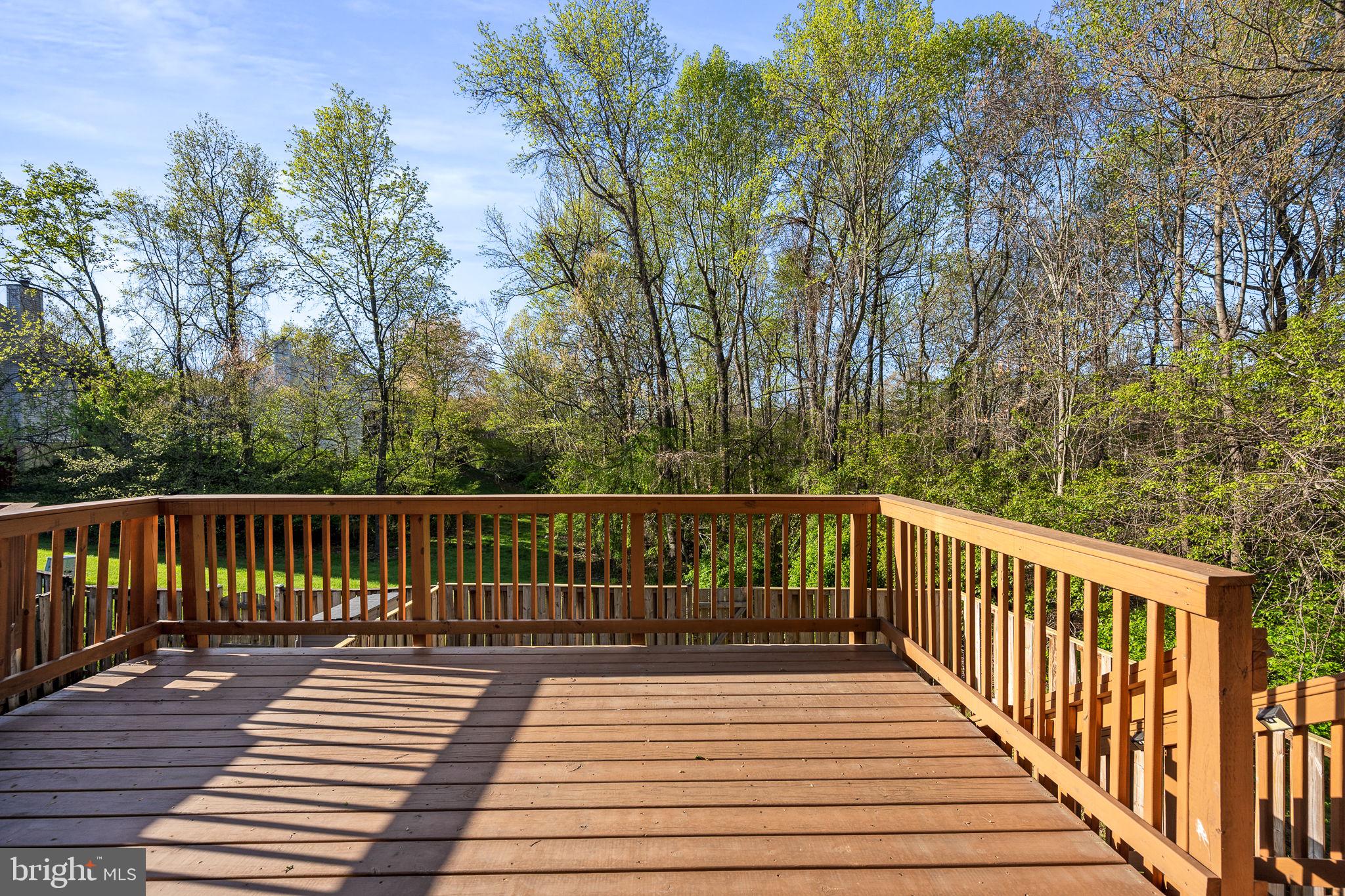 LONDON TOWNE - Residential