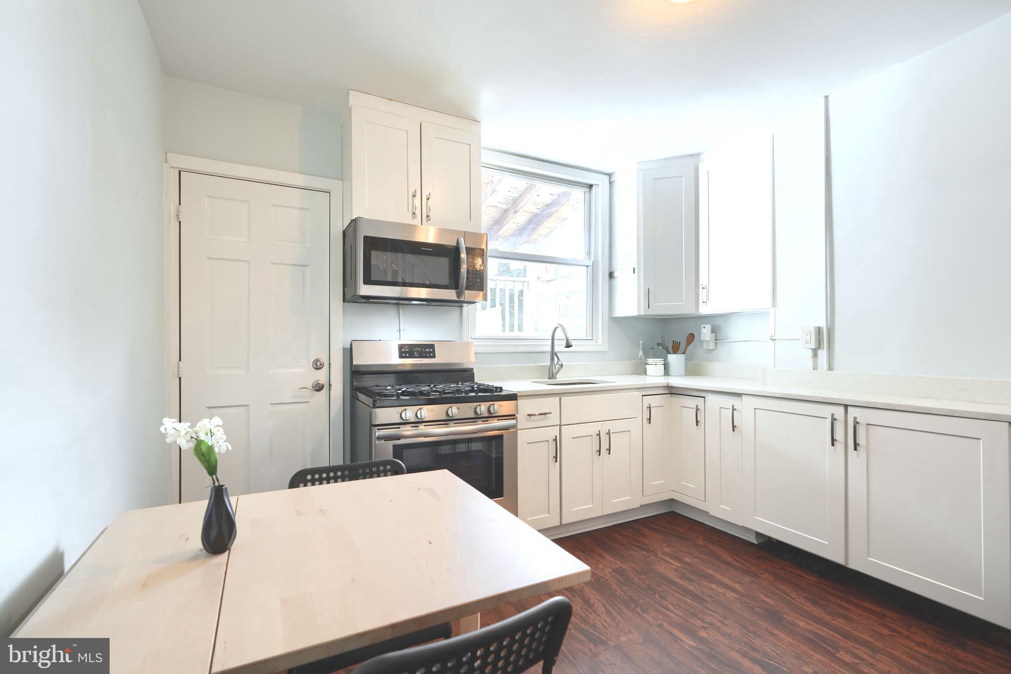 HIGHLANDTOWN - Residential