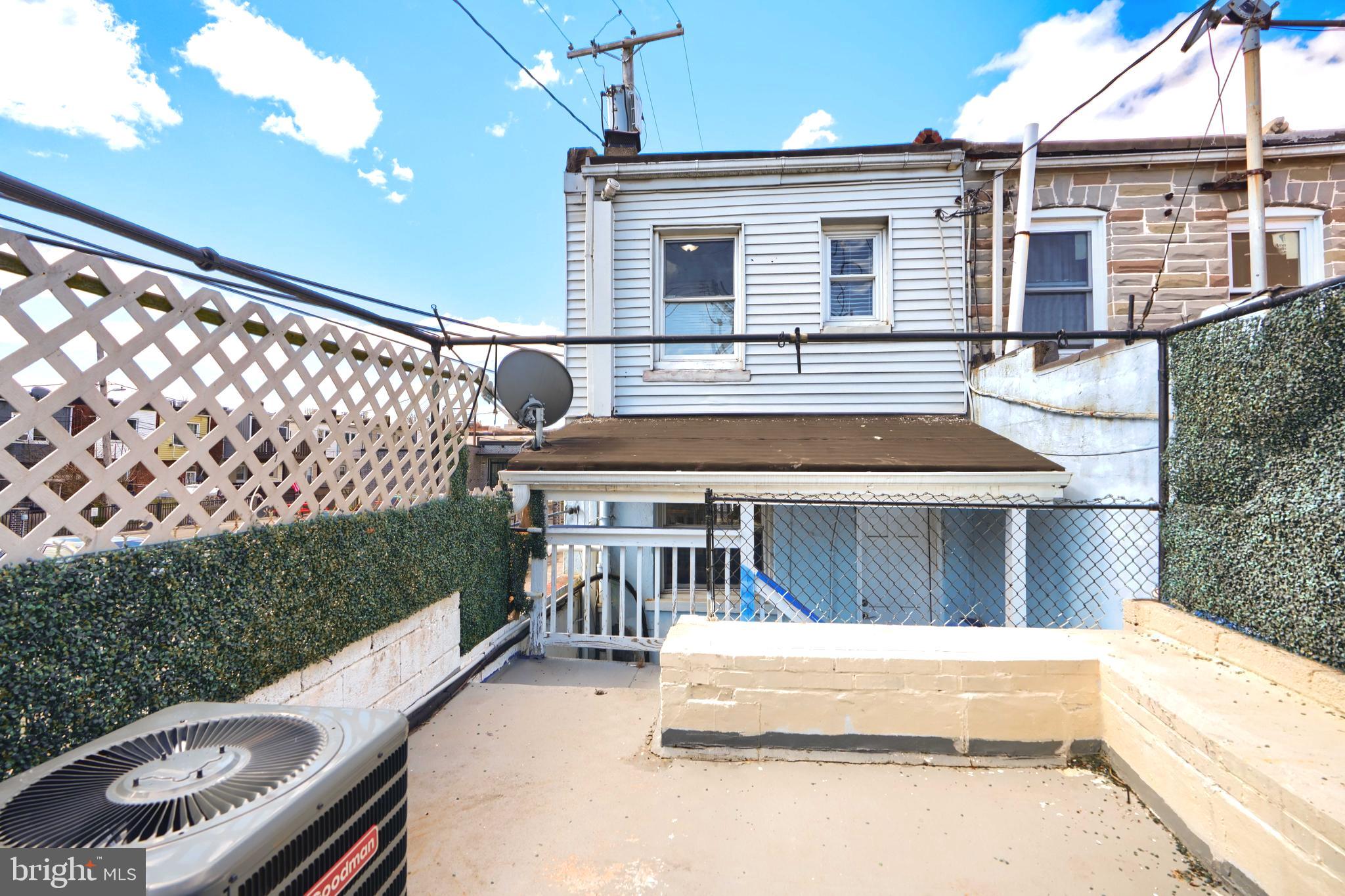 HIGHLANDTOWN - Residential