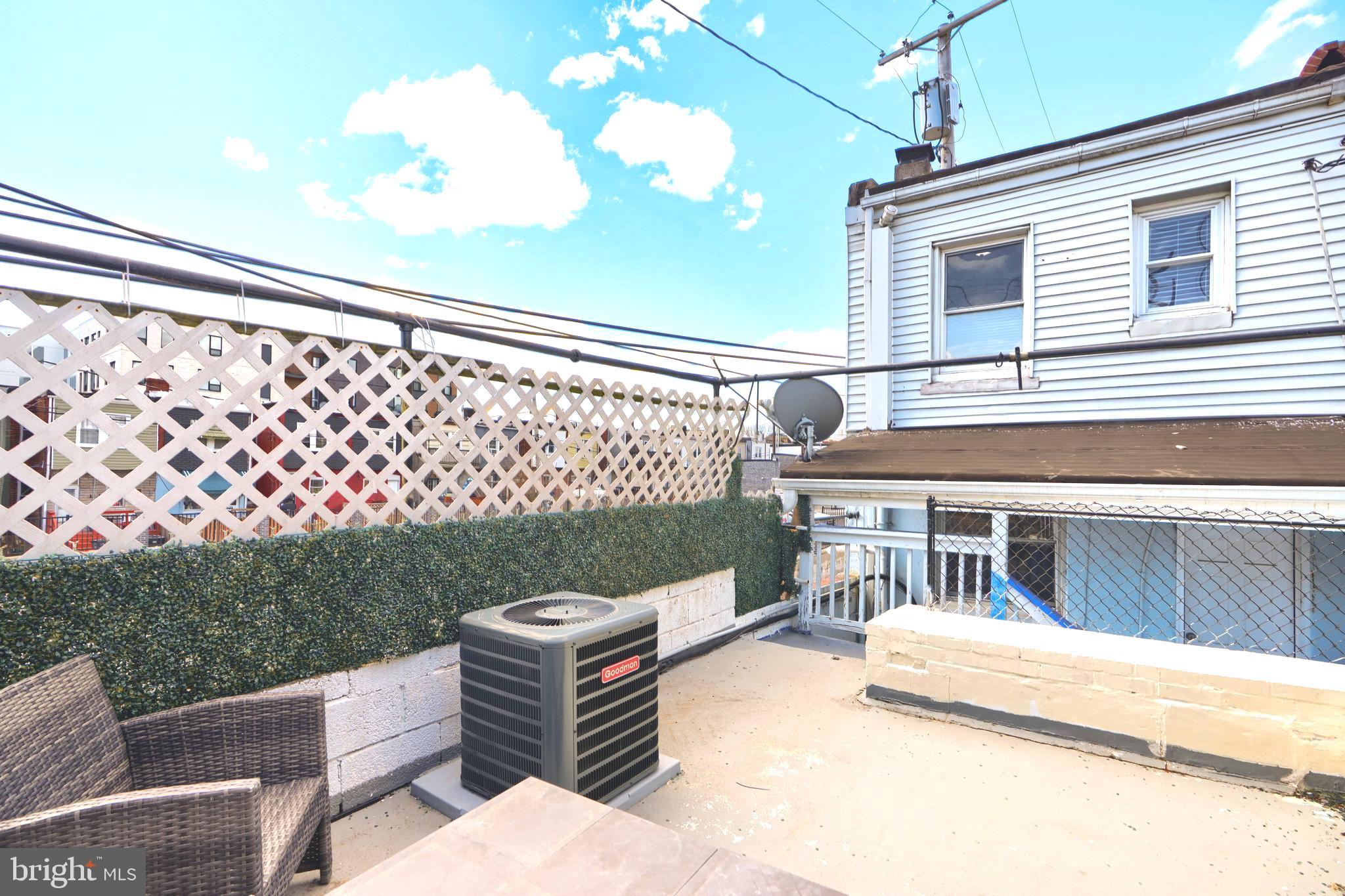 HIGHLANDTOWN - Residential