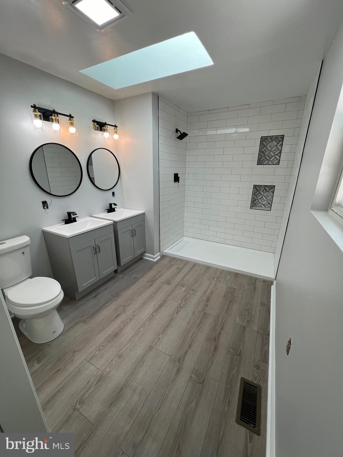CEDAR RUN - Residential