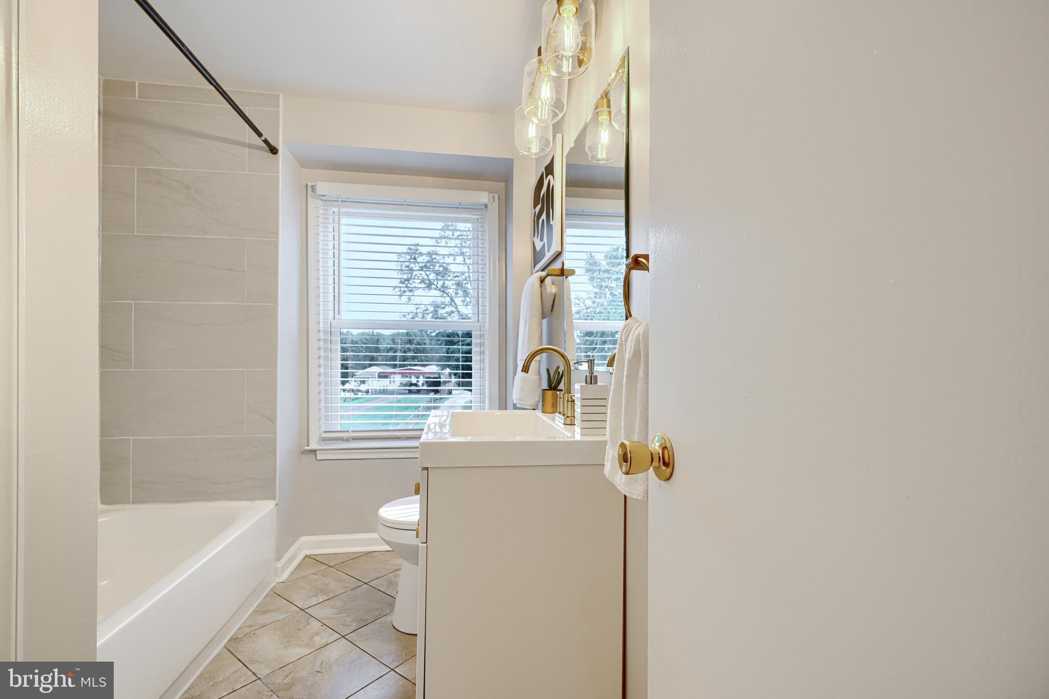 HAWTHORNE - Residential