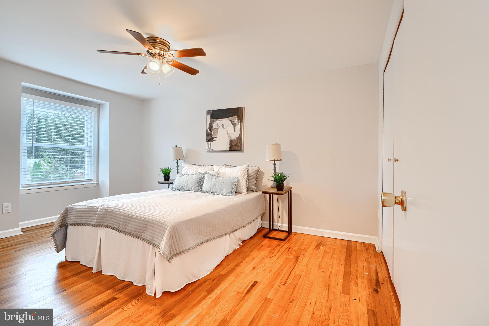 HAWTHORNE - Residential