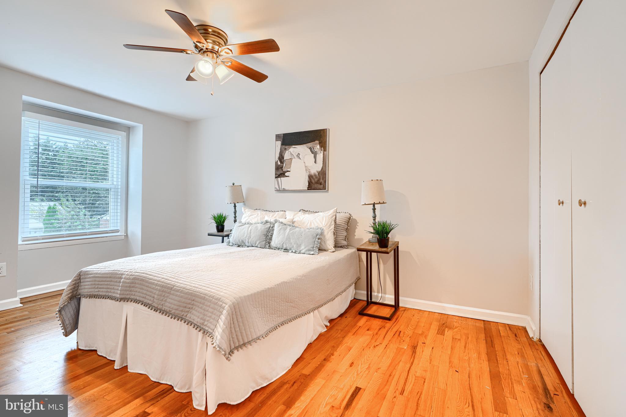 HAWTHORNE - Residential