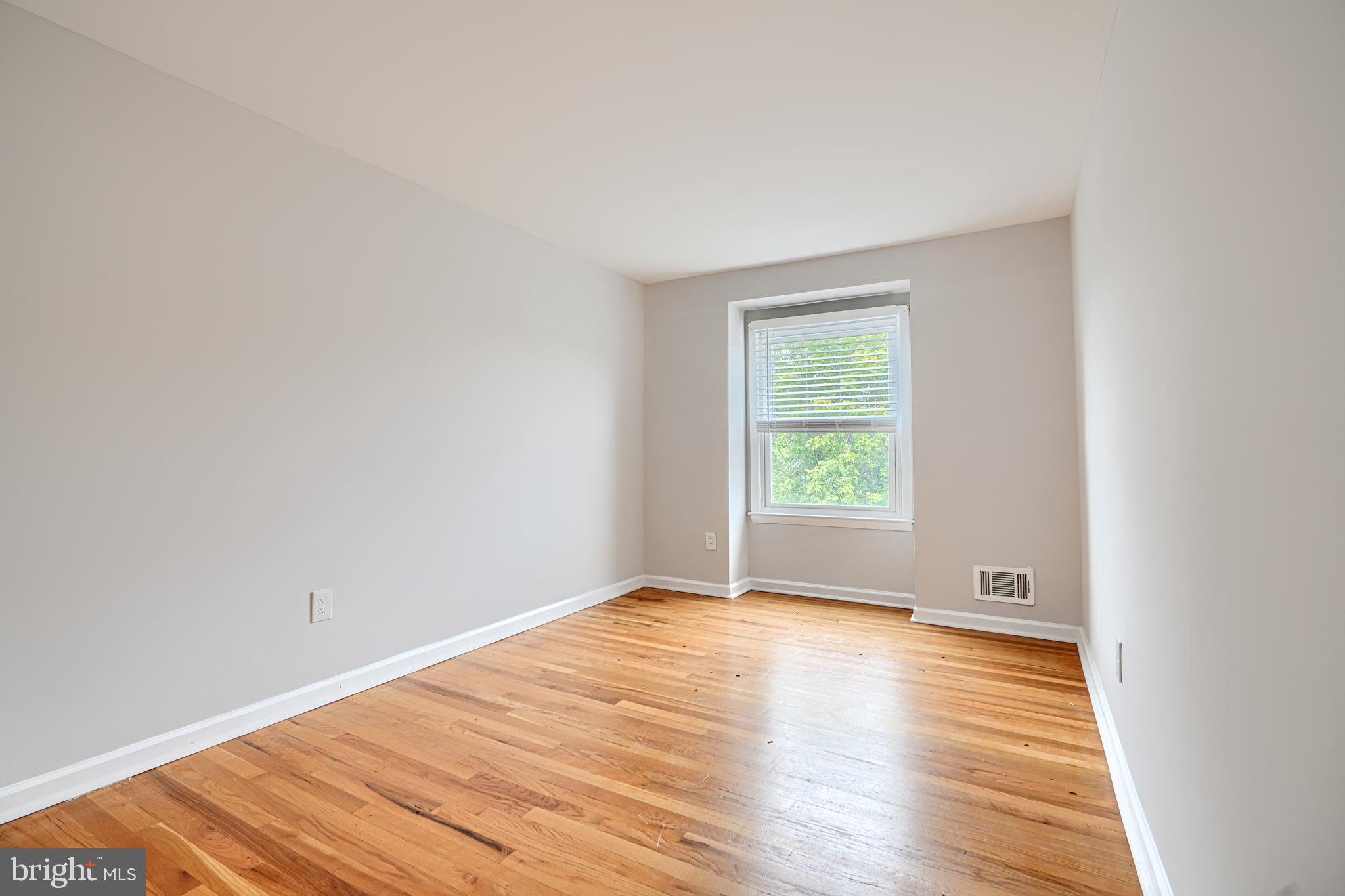 HAWTHORNE - Residential