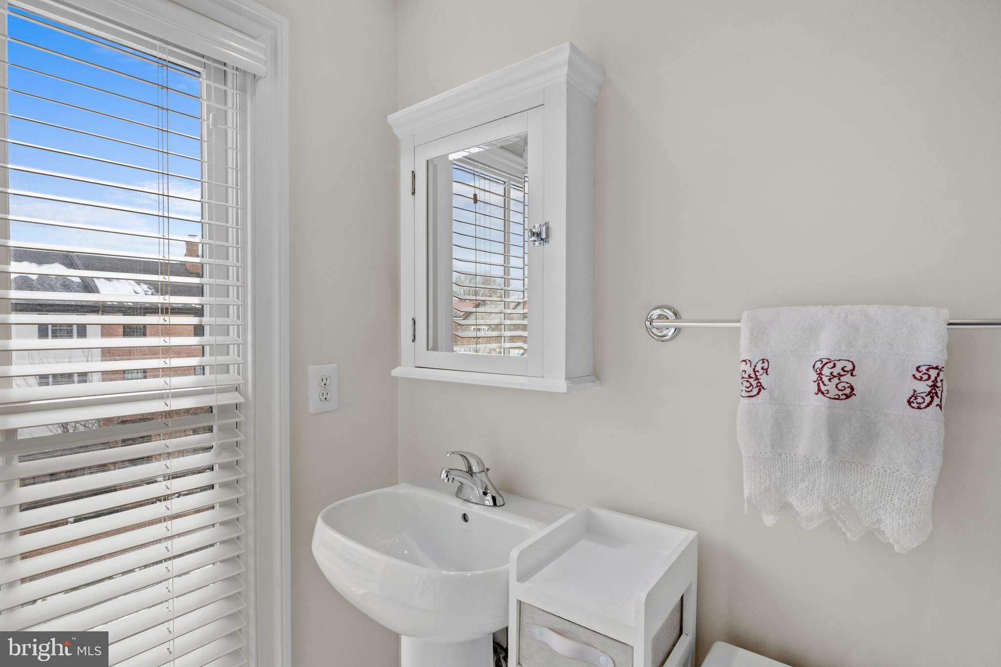 CHATHAM SQUARE - Residential