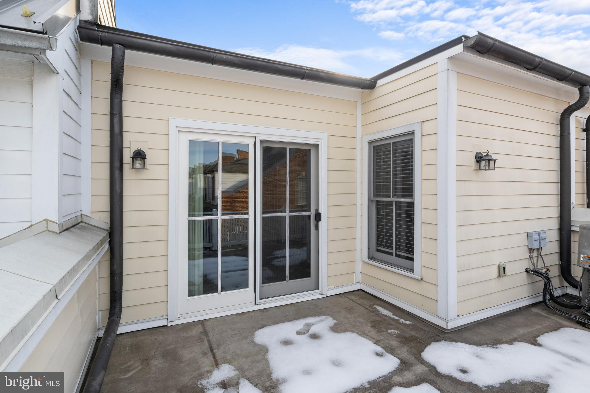 CHATHAM SQUARE - Residential