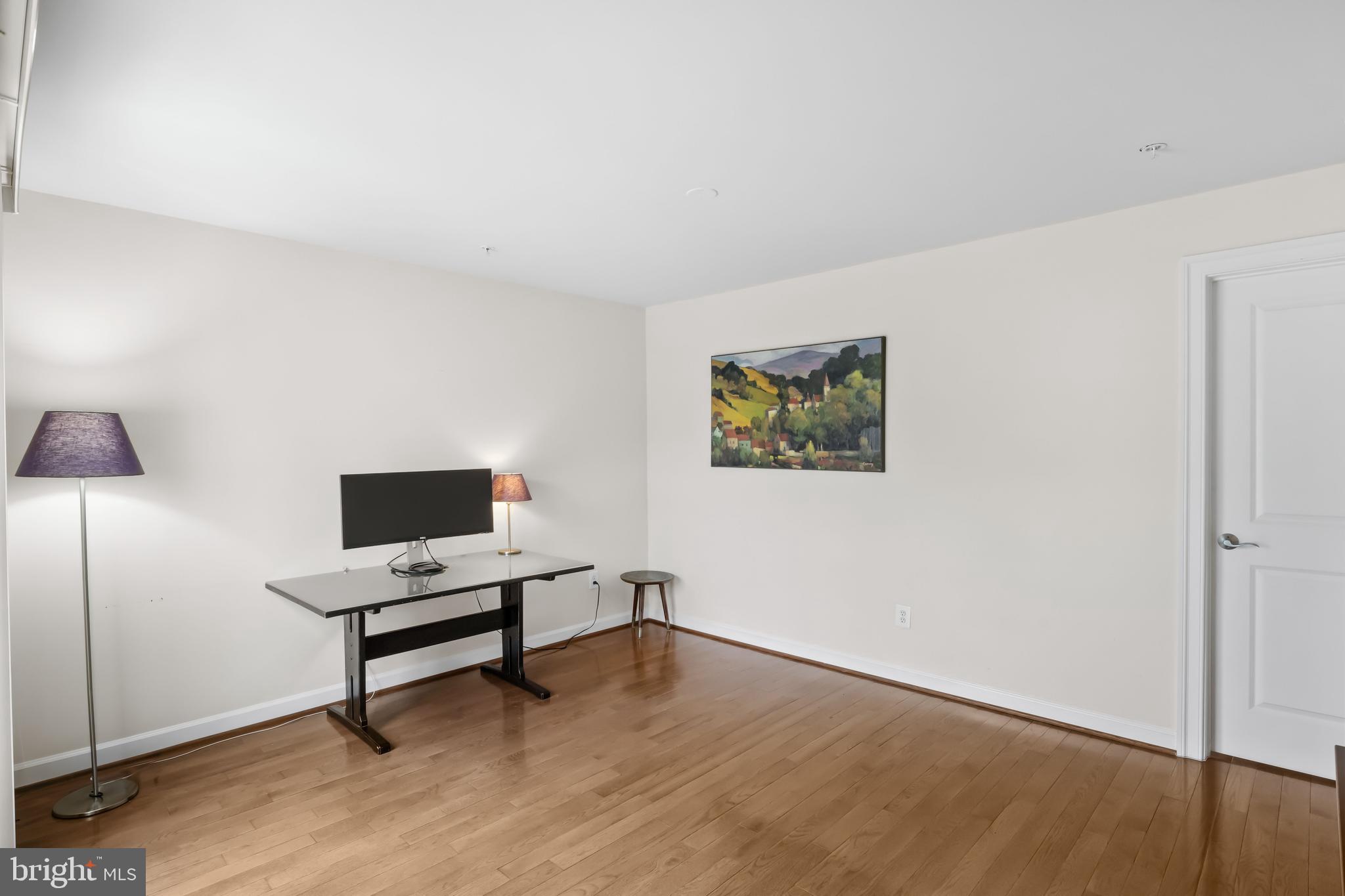 CHATHAM SQUARE - Residential