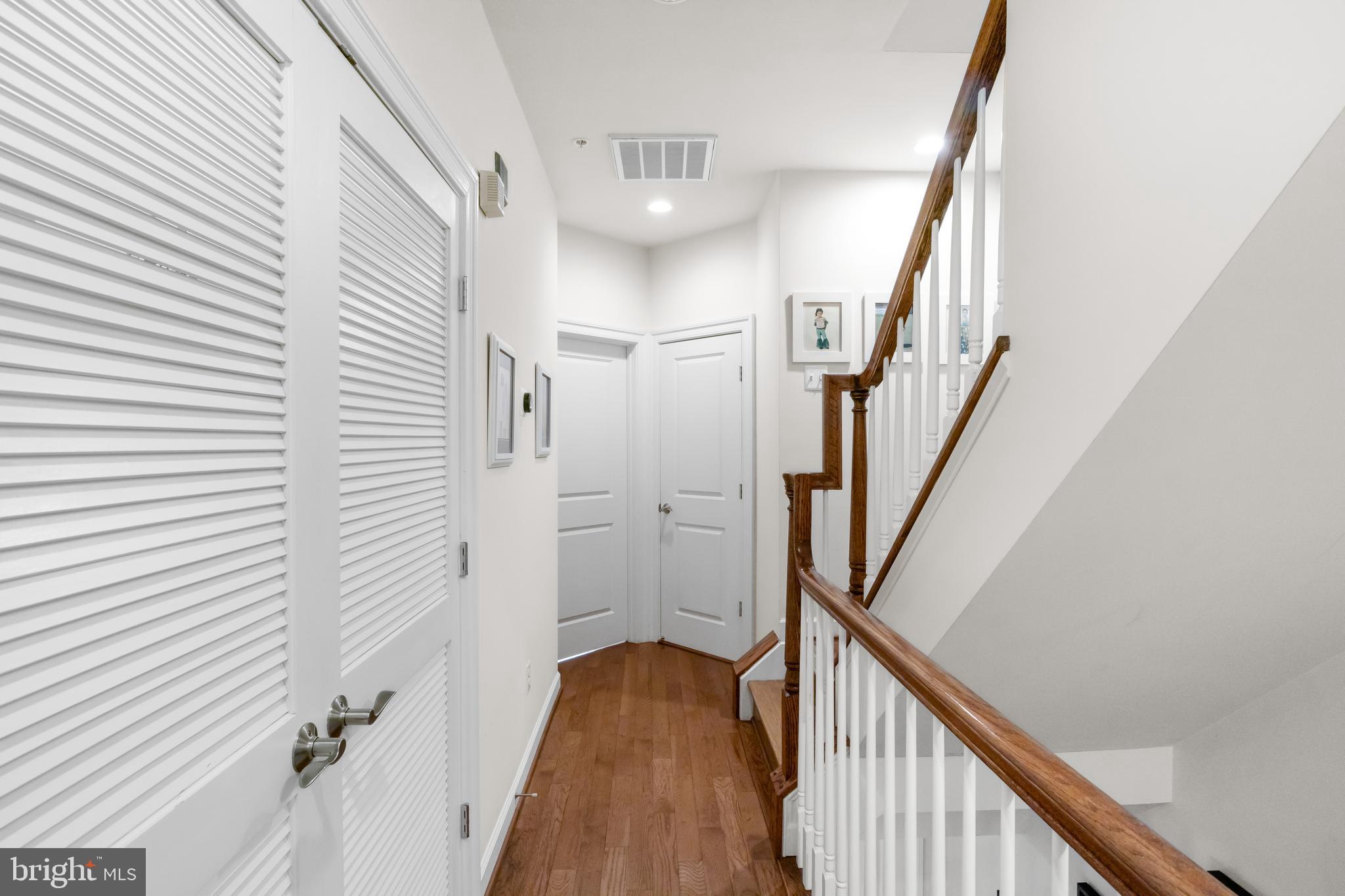 CHATHAM SQUARE - Residential