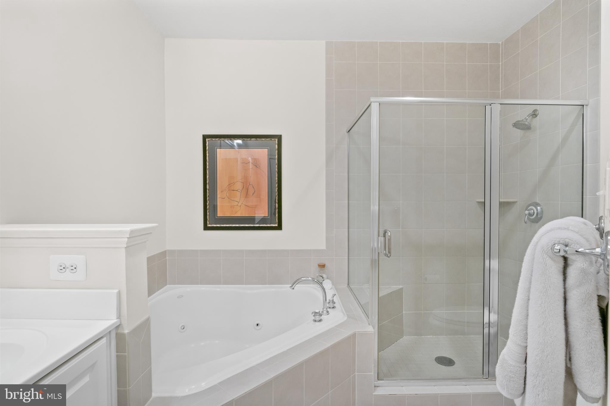 CHATHAM SQUARE - Residential