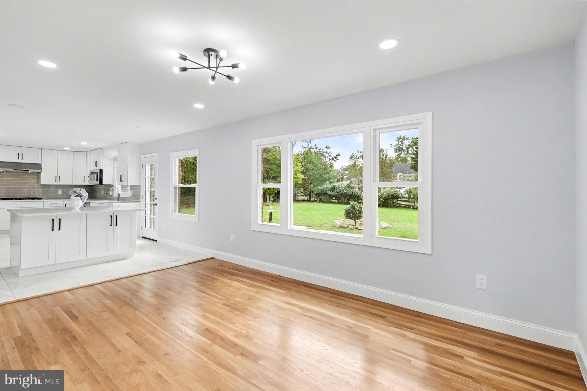 LAYHILL VILLAGE - Residential