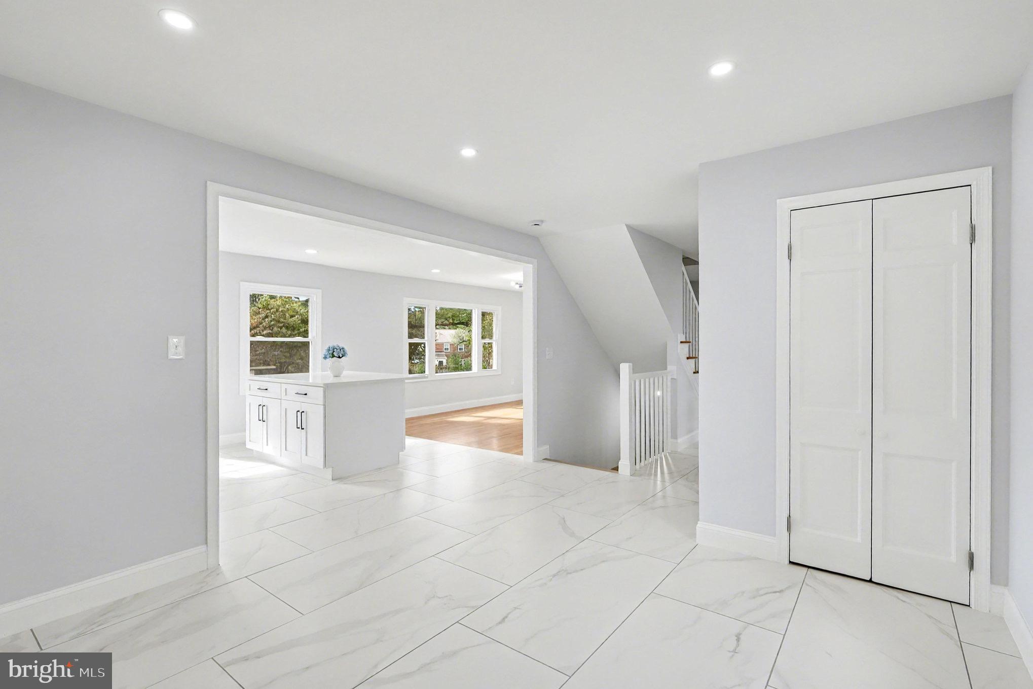 LAYHILL VILLAGE - Residential