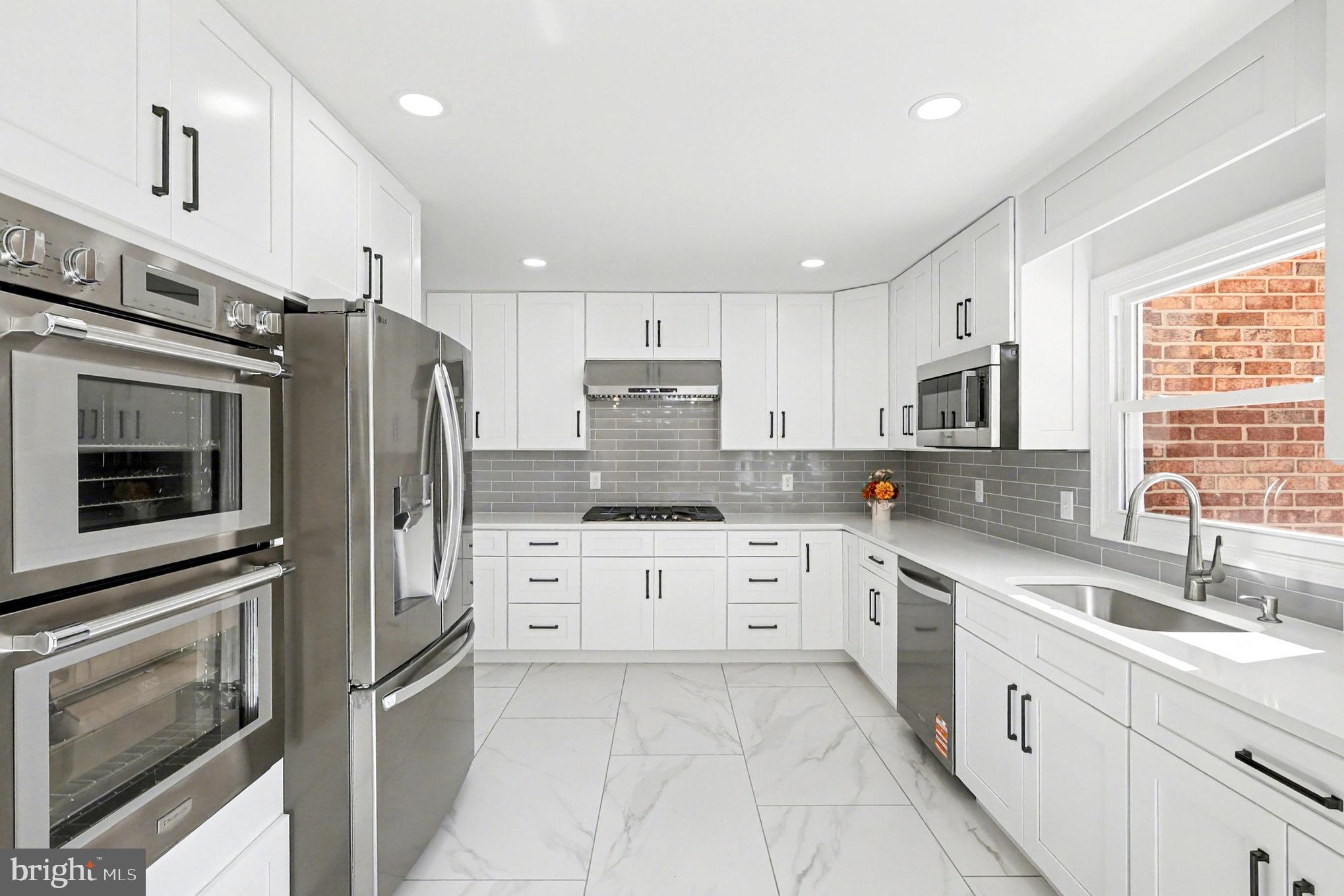 LAYHILL VILLAGE - Residential