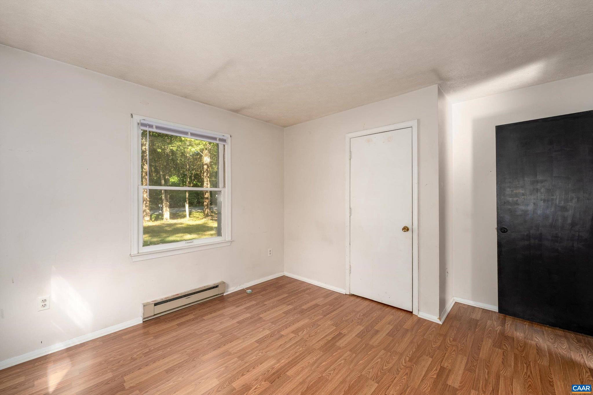 LAKE MONTICELLO - Residential