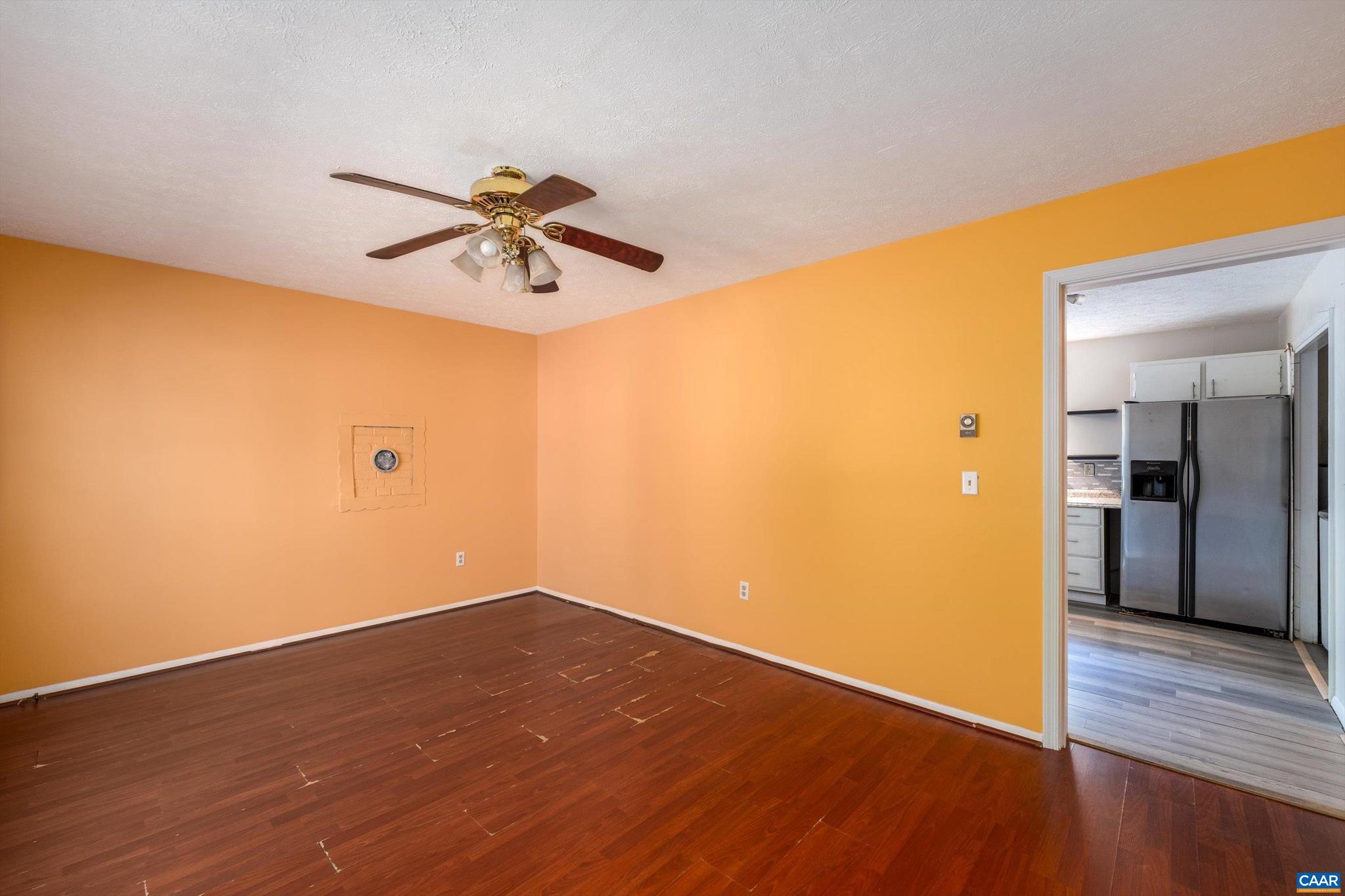 LAKE MONTICELLO - Residential